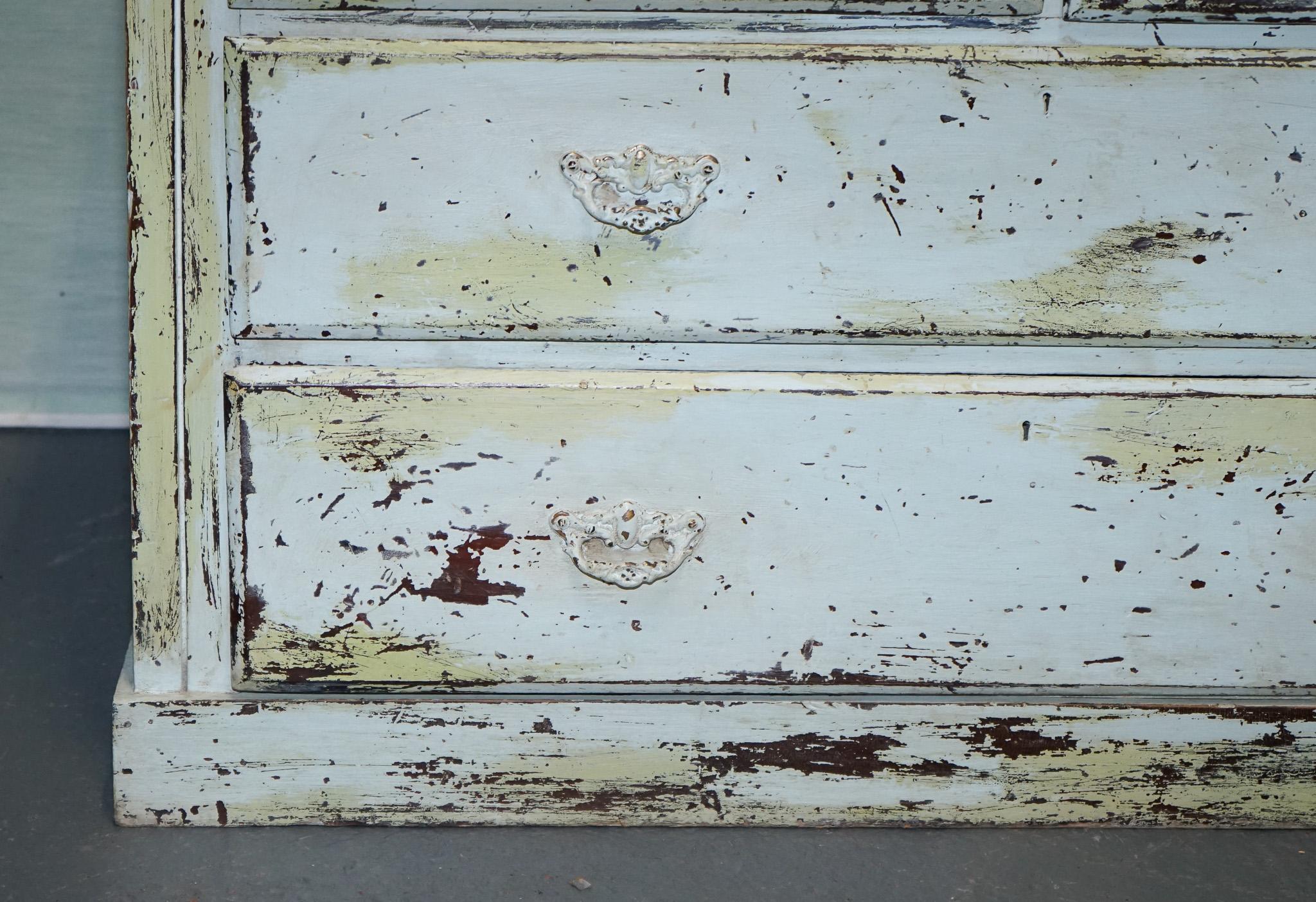 ANTIQUE HAND PAINTED PALE PiNE GREEN THREE DRAWER CHEST OF DRAWERS For Sale 2