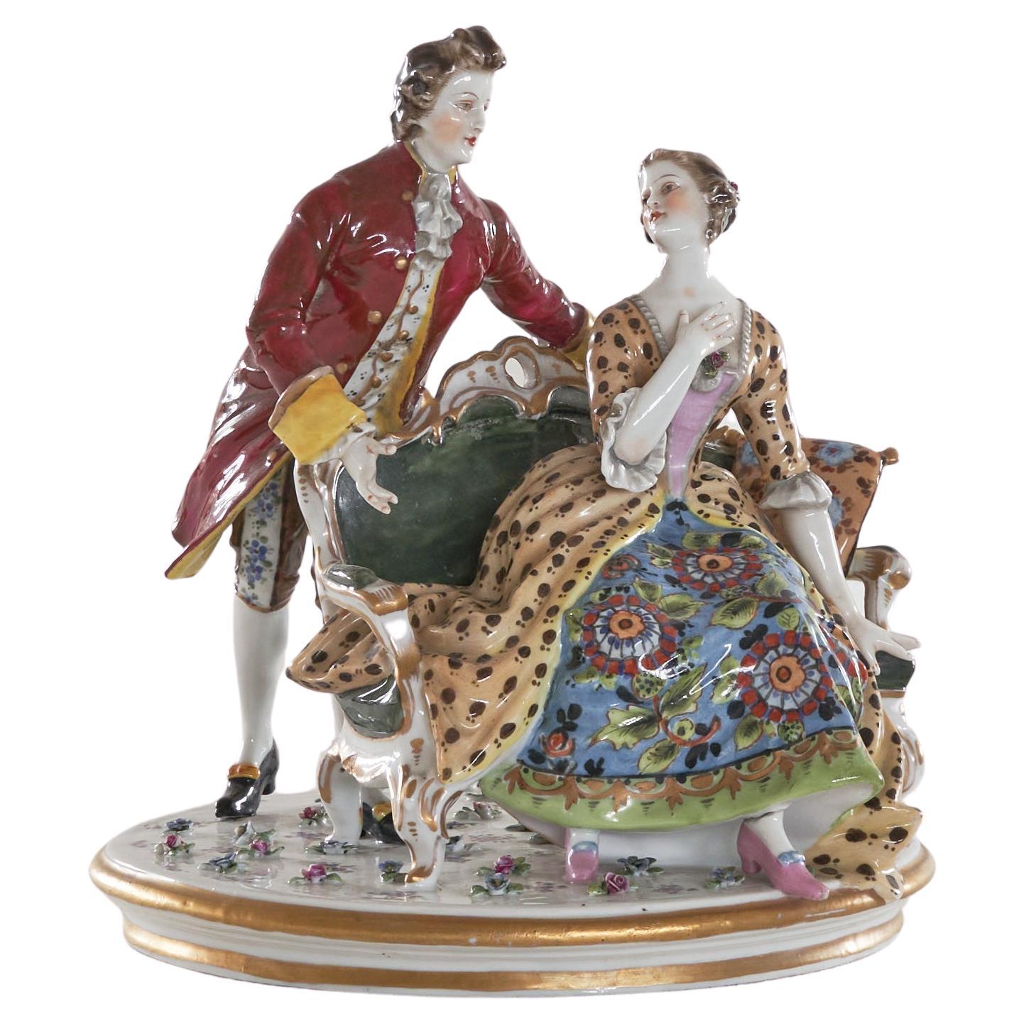 Groupe de figurines romantiques en porcelaine ancienne peintes à la main dans le style de Meissen 