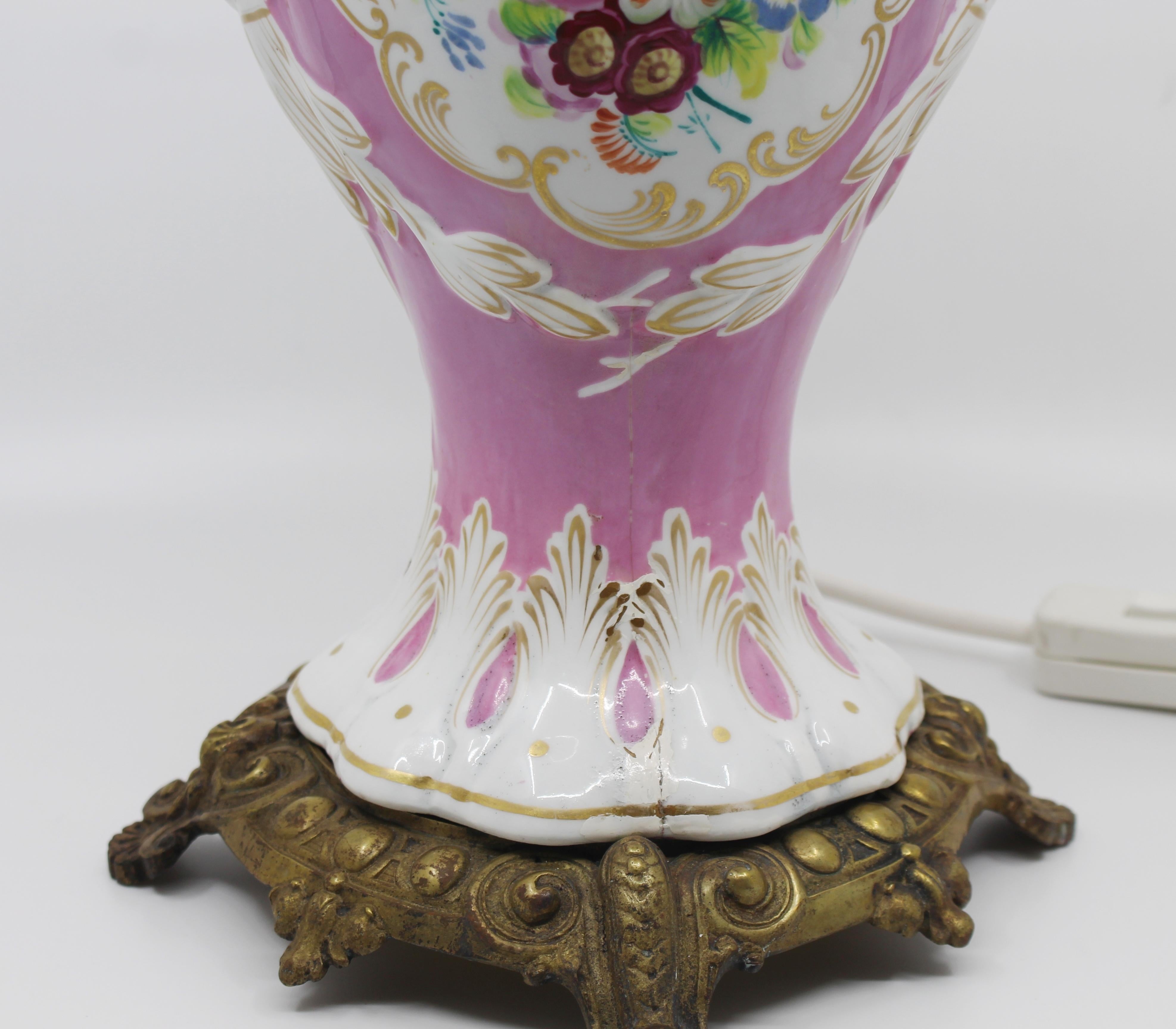 Antique Hand Painted Two Handled Porcelain Table Lamp For Sale 3