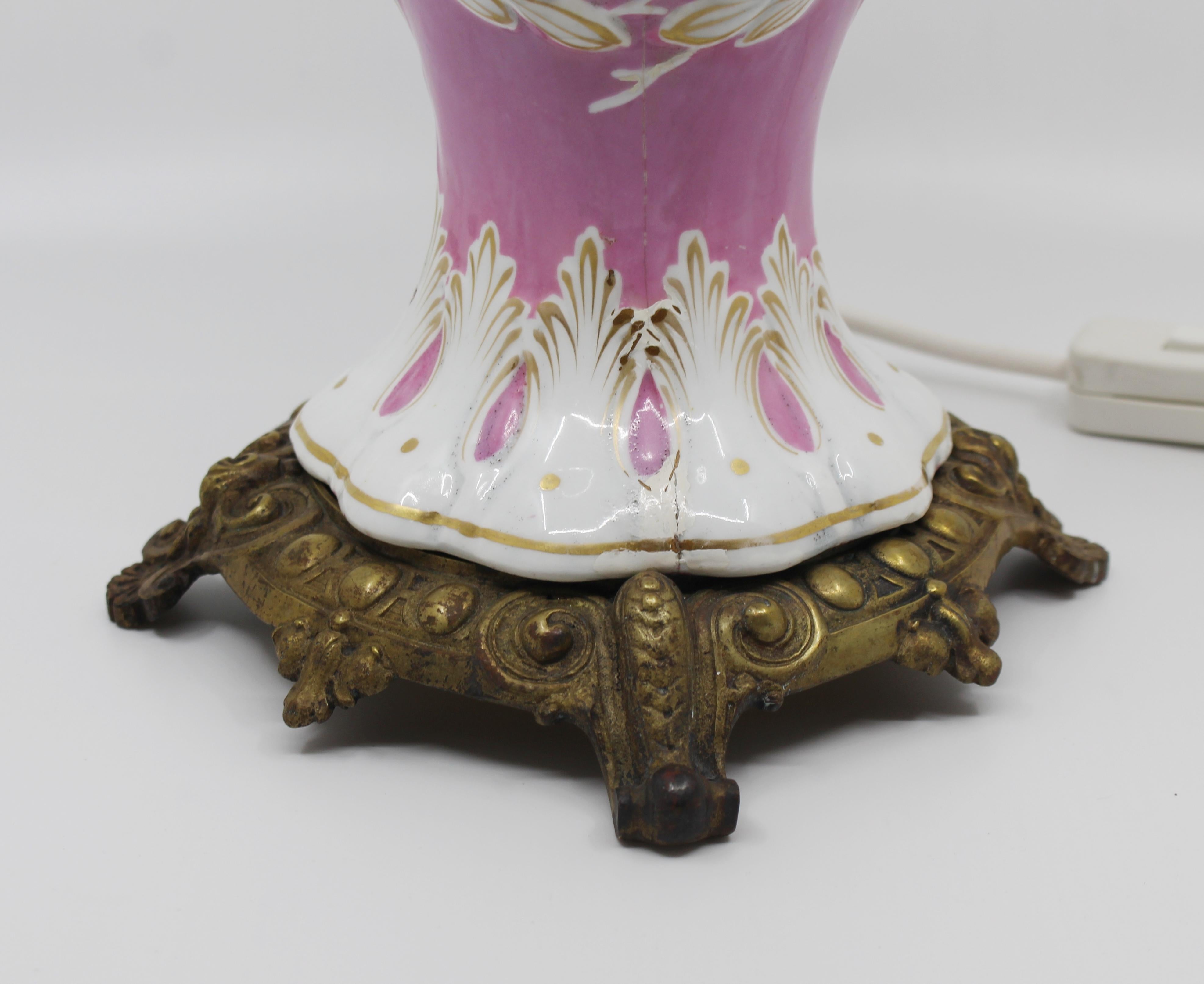 Antique Hand Painted Two Handled Porcelain Table Lamp For Sale 4