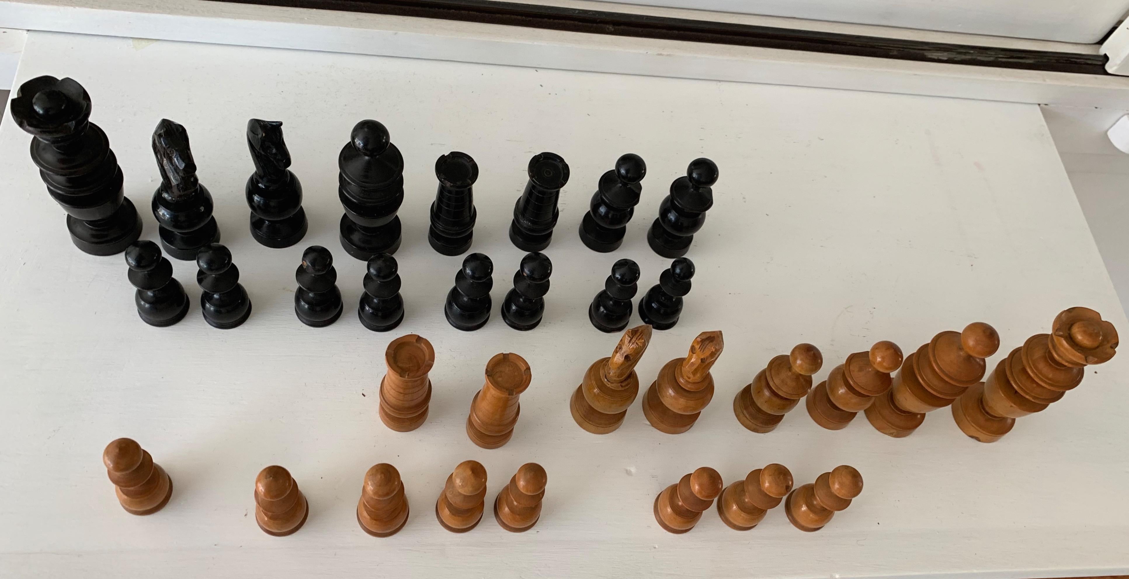 20th Century Antique Hand-Turned and Quality Carved, Complete Set of Boxwood Chess Pieces
