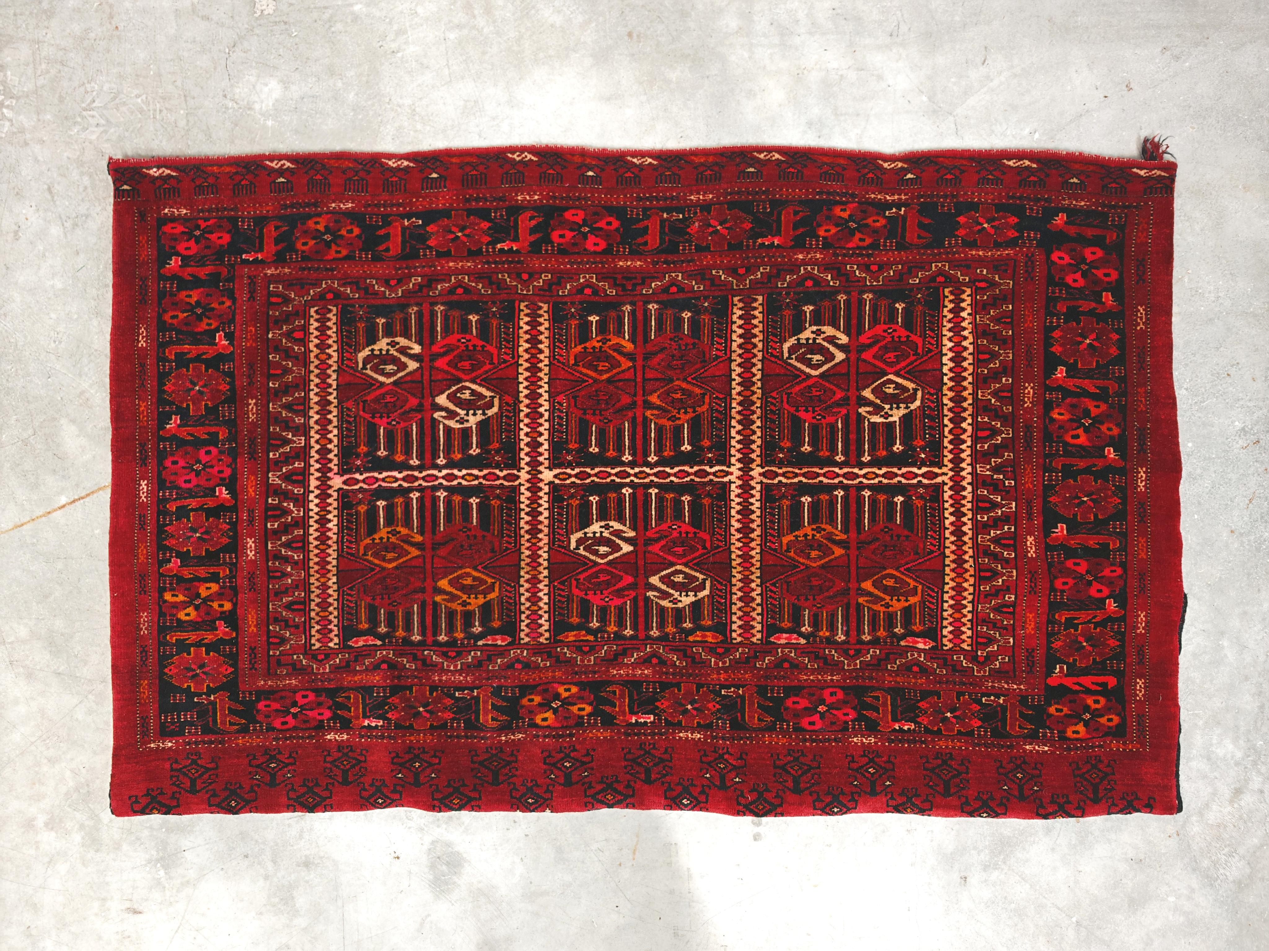 Tribale Antico Beshir Chuval afgano tessuto a mano, Ersari Tribe, XIX secolo in vendita