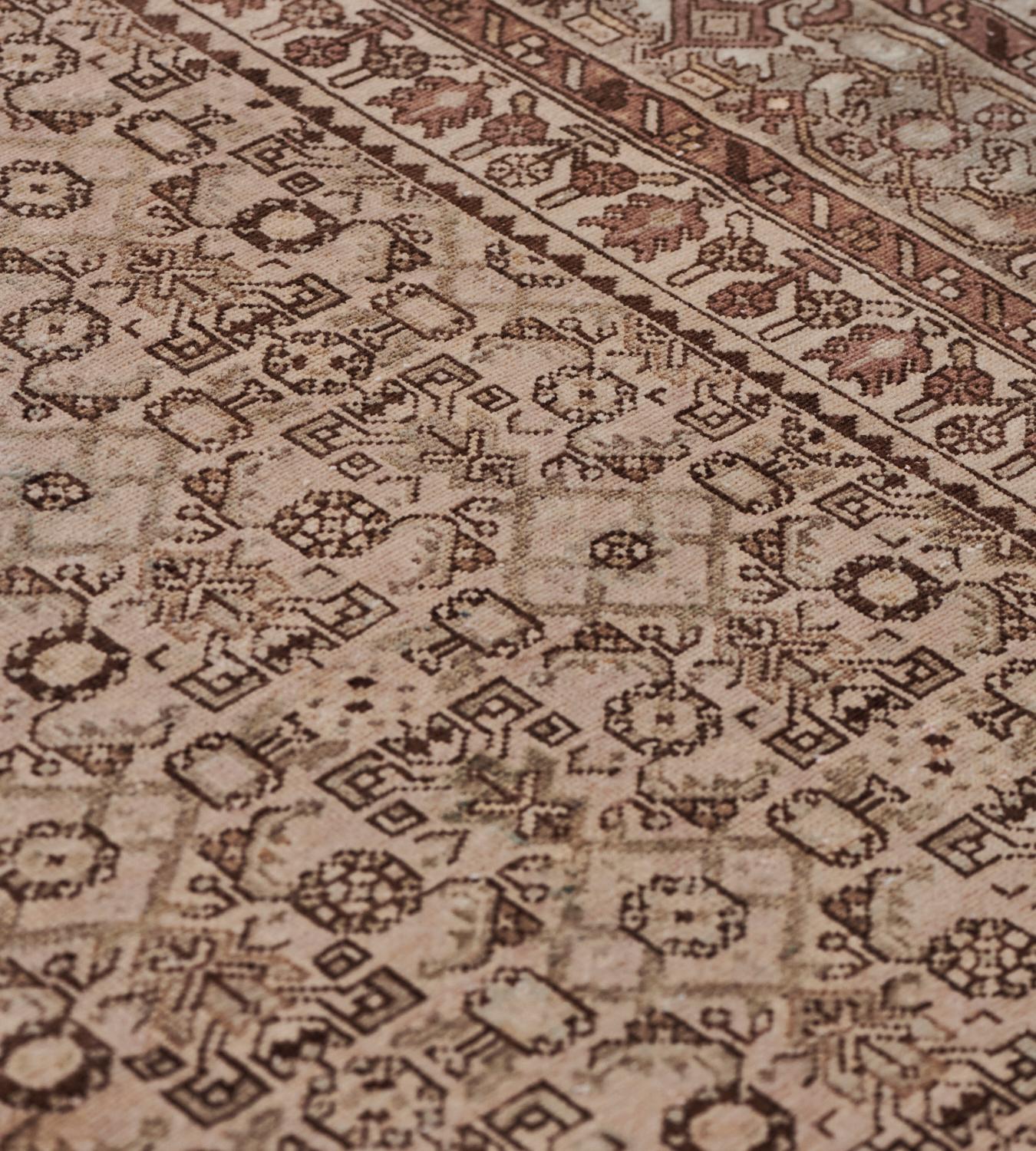 Antiker handgewebter persischer Malayer-Teppich aus brauner Wolle mit Herati-Muster 10'8 