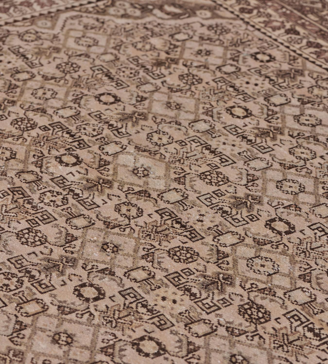Antiker handgewebter persischer Malayer-Teppich aus brauner Wolle mit Herati-Muster 10'8 
