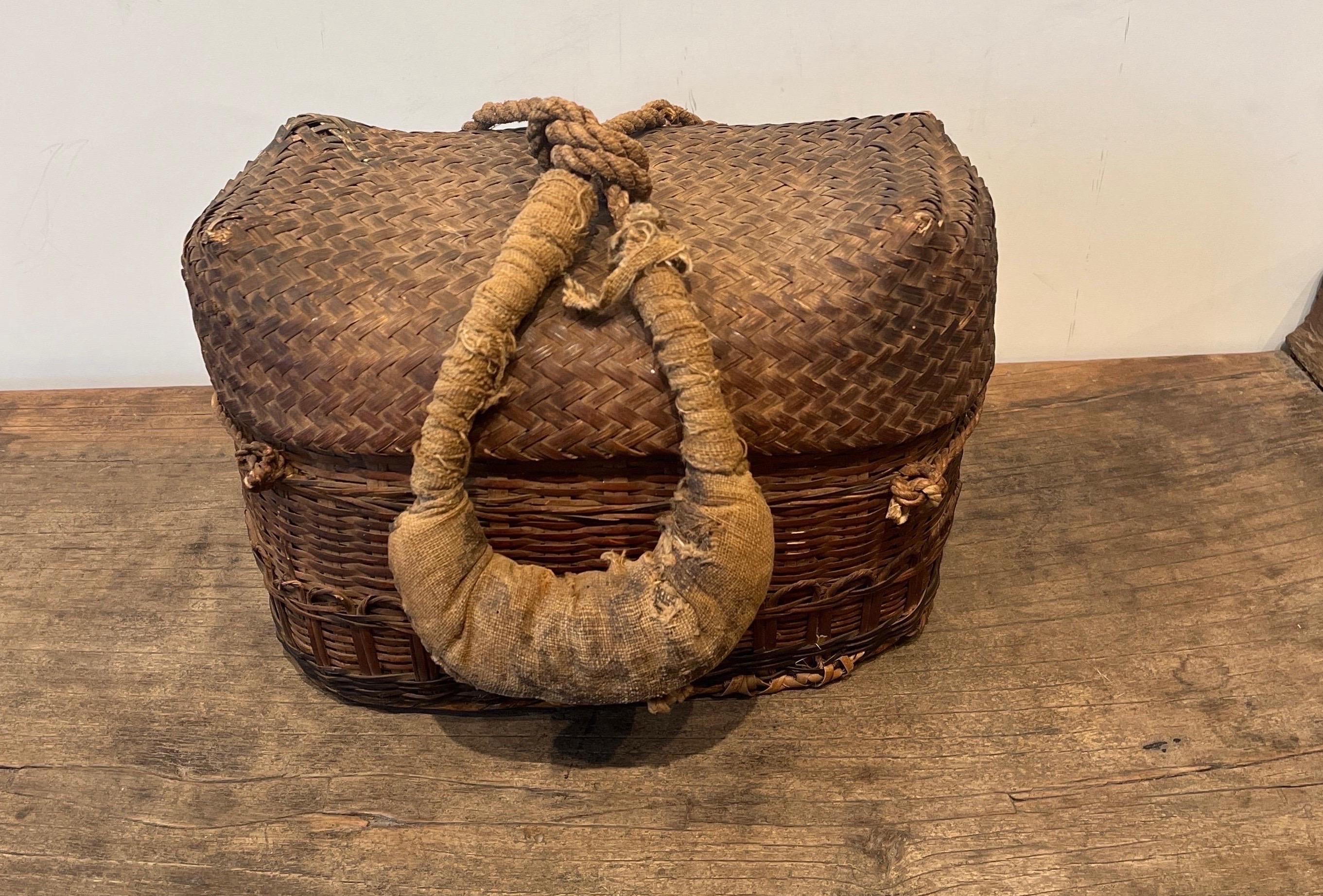 Antique Hand Woven Chinese Covered Basket With Cloth Handle For Sale 5