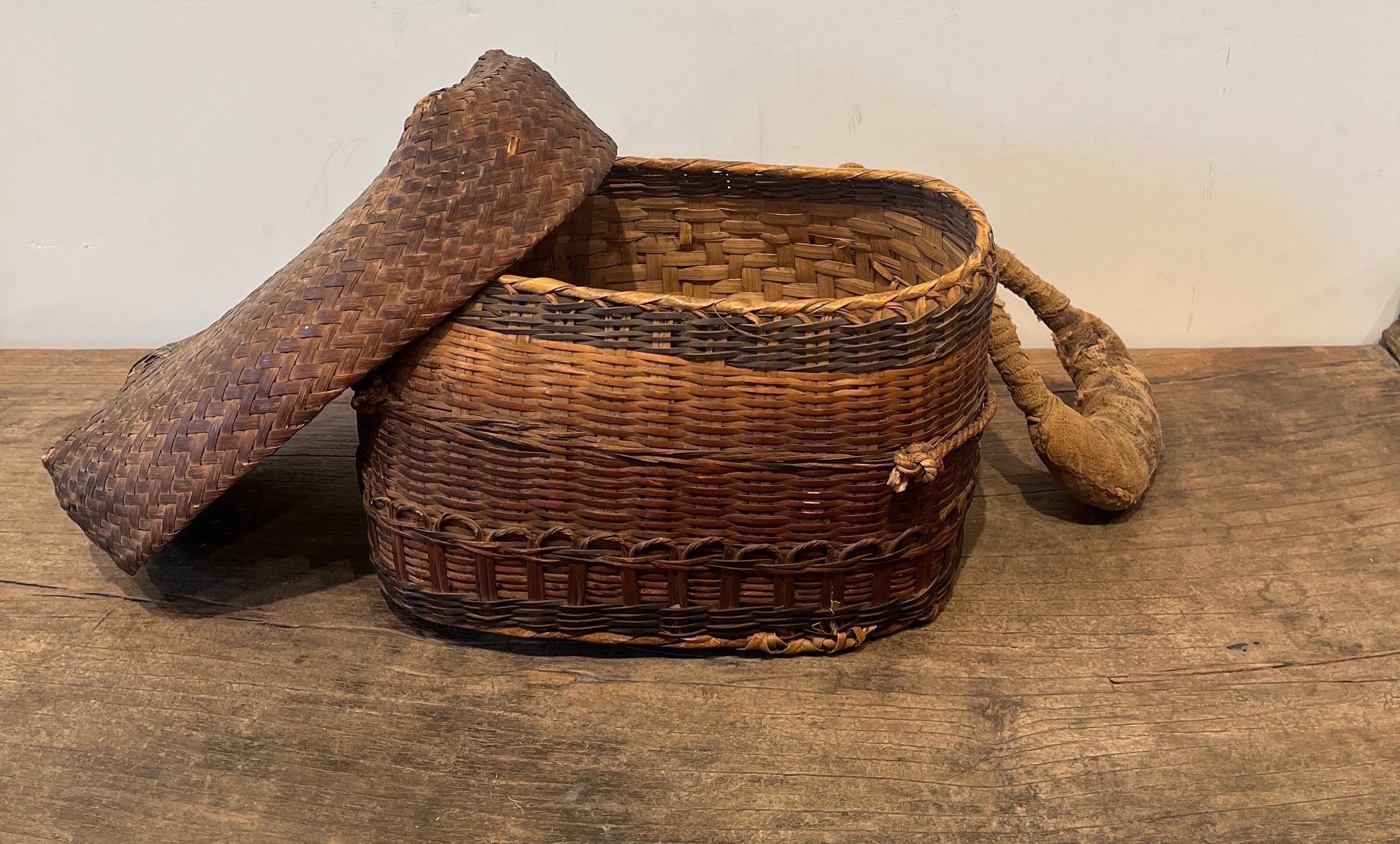 Antique Hand Woven Chinese Covered Basket With Cloth Handle For Sale 6