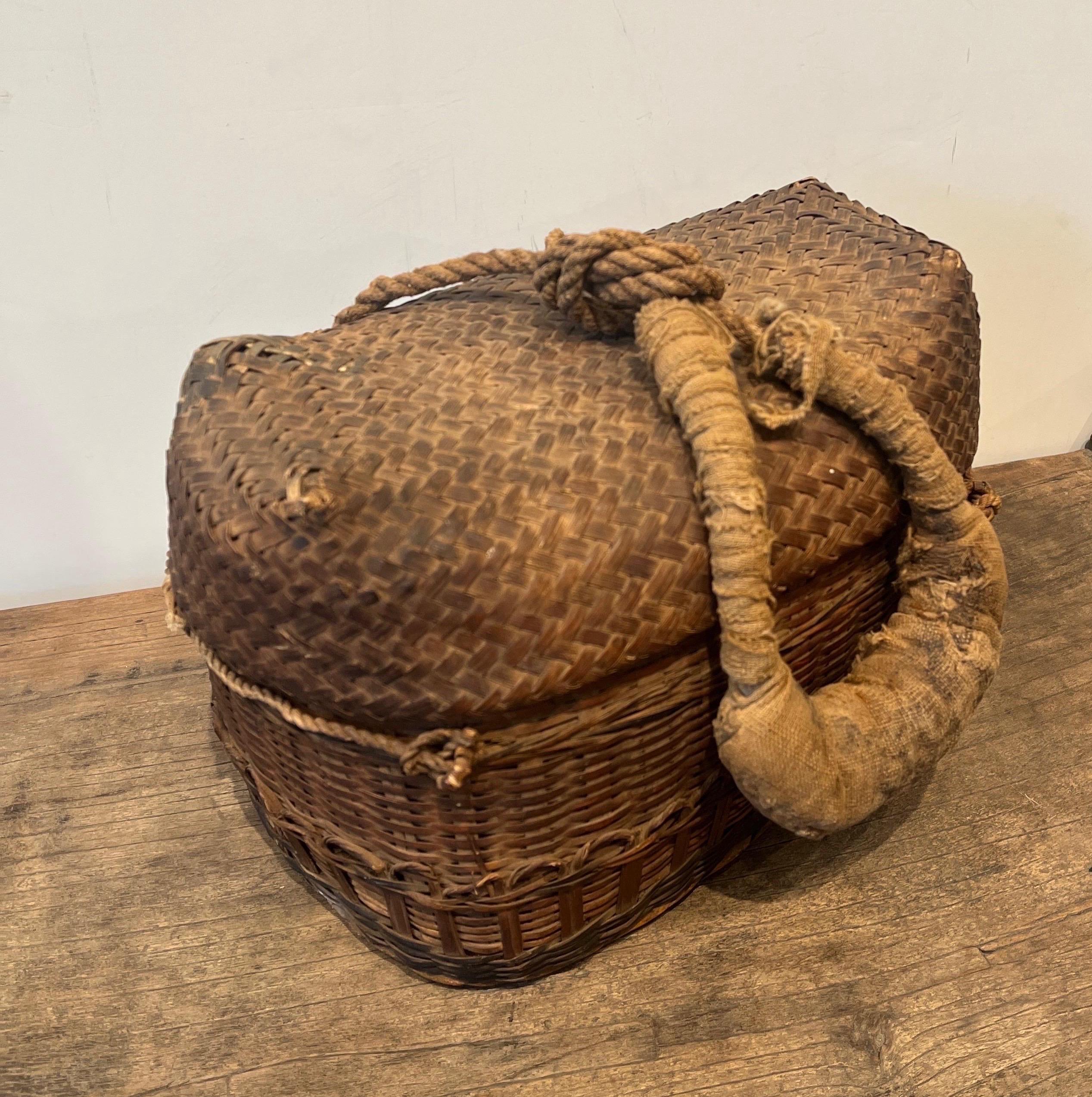 Antique Hand Woven Chinese Covered Basket With Cloth Handle For Sale 3