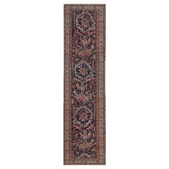 Tapis de couloir ancien bleu indigo à fleurs tissé à la main Sultanabad 