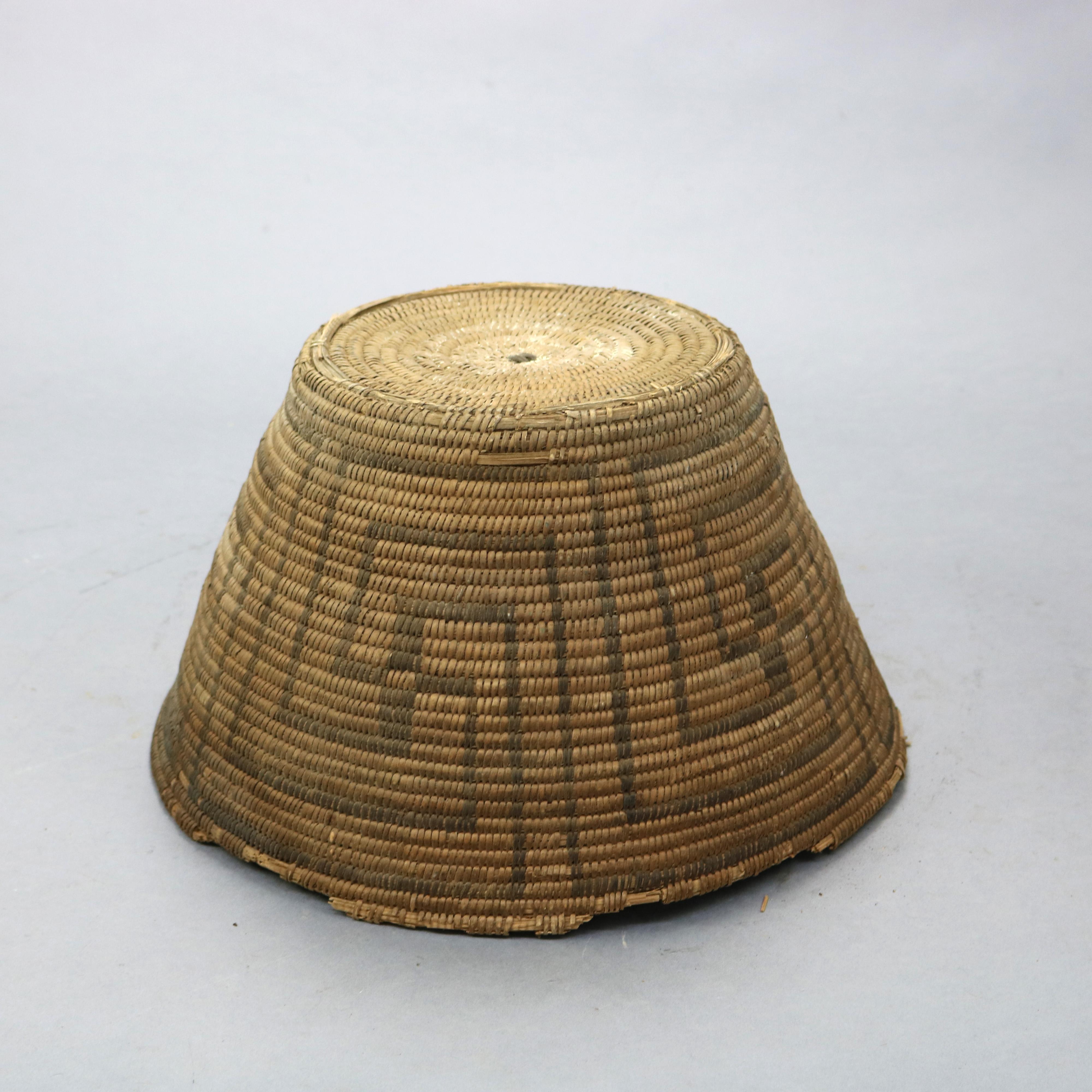 Antique Hand Woven Navajo Indian Basket, Whirling Log Good Luck Design, c1920 In Good Condition In Big Flats, NY
