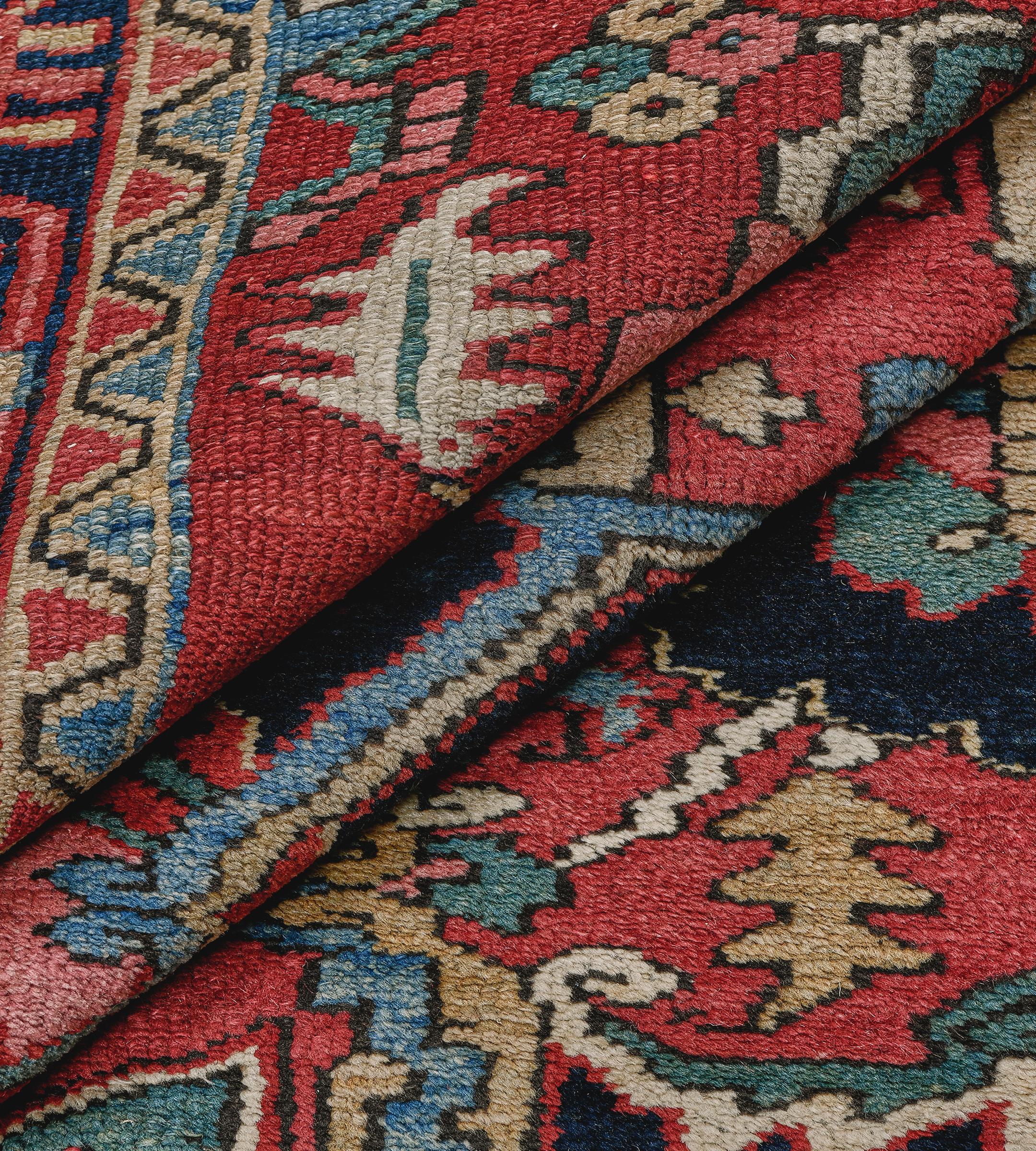 Antique Hand-Woven Persian Heriz Rug 8'5