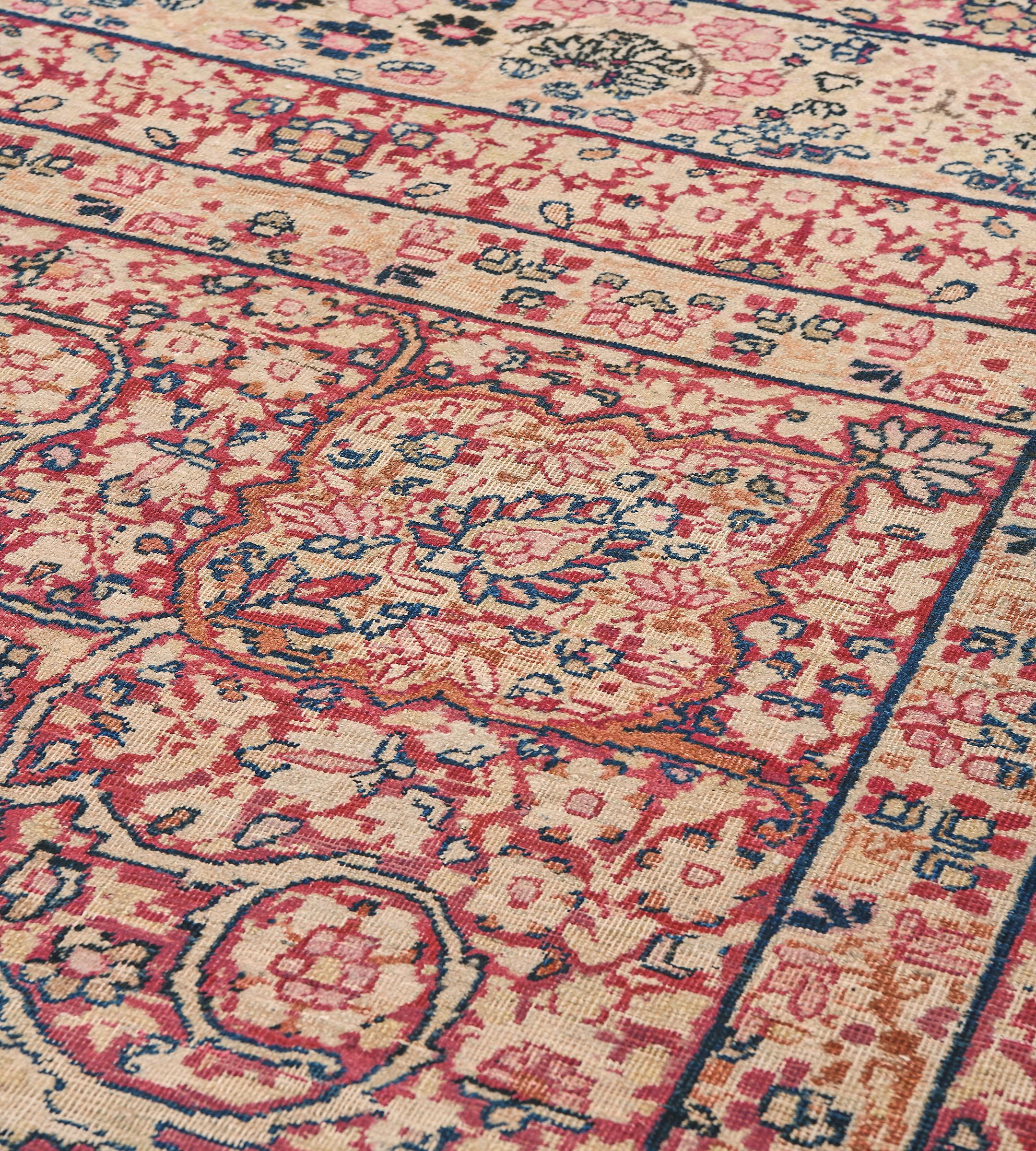Antique Hand-Woven Traditional Floral Persian Kerman Rug  For Sale 1