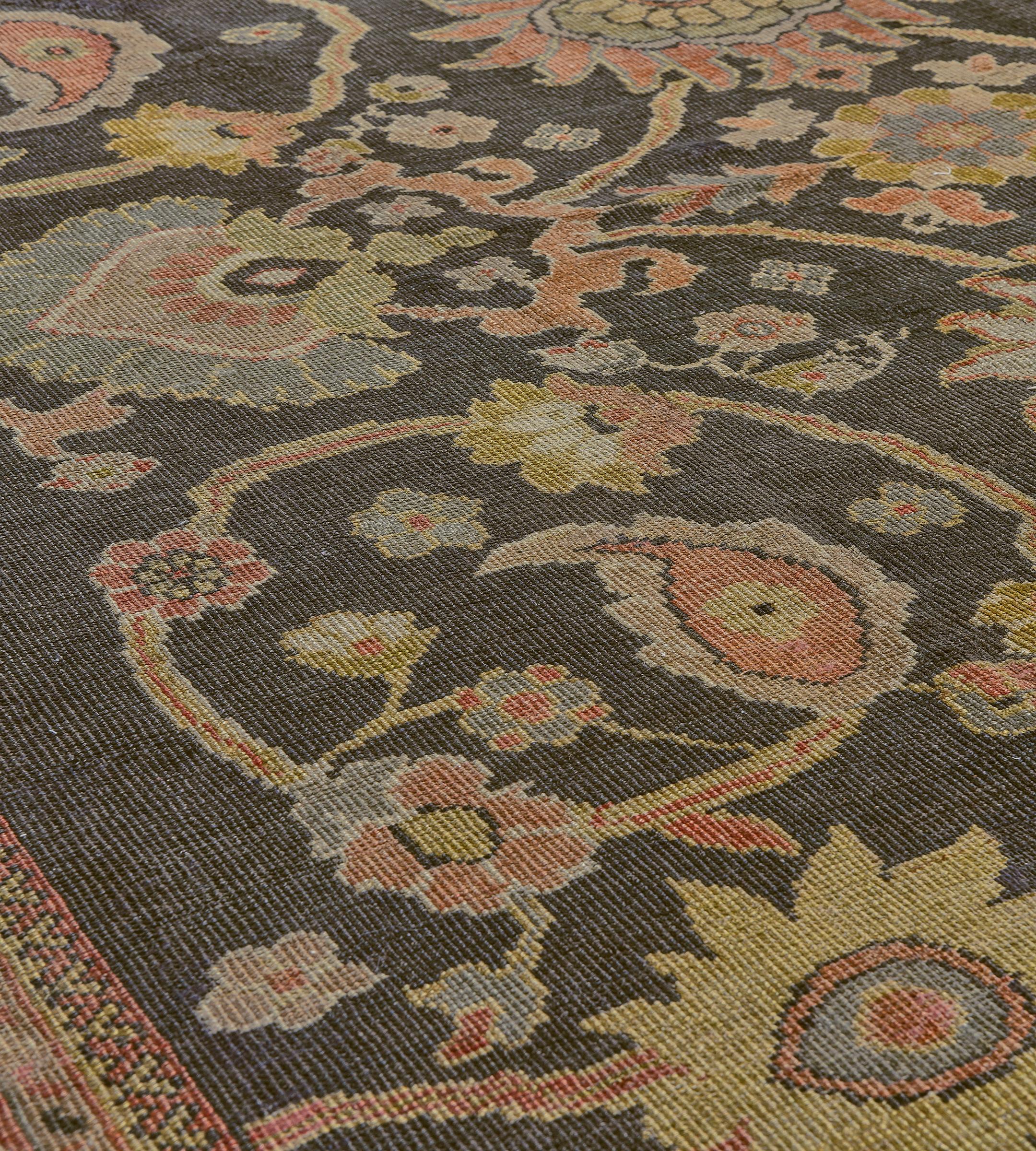 Antique Hand-Woven Wool Floral and Paisley Authentic Persian Sultanabad Rug In Good Condition For Sale In West Hollywood, CA