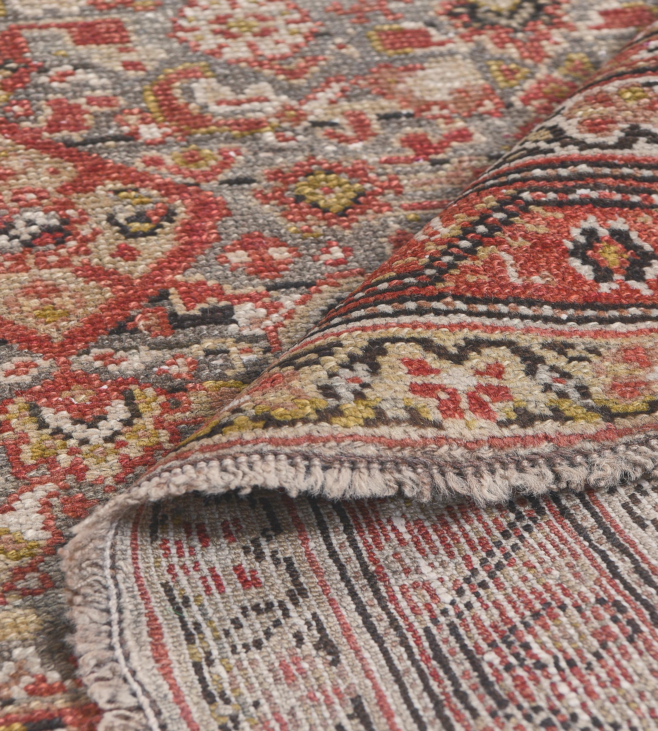 Antique Hand-woven Wool Herati-Pattern Persian Malayer Rug For Sale 4