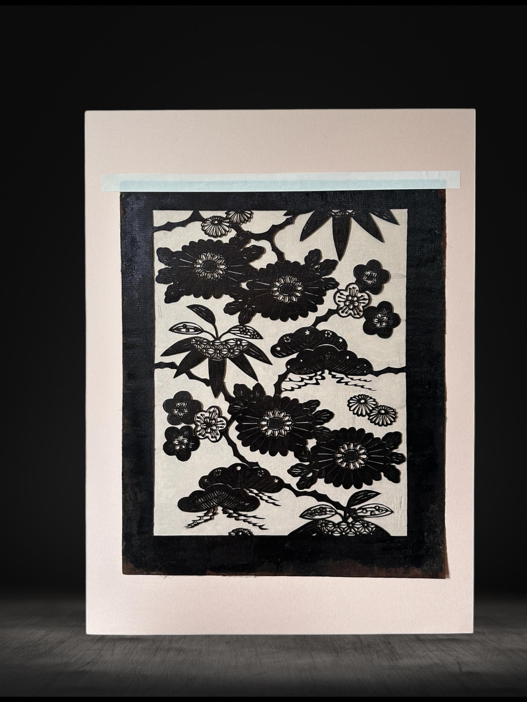 Japonais Pochoir ancien japonais Katagami du 20e siècle, fait à la main (pochoir pour la teinture des kimonos) en vente