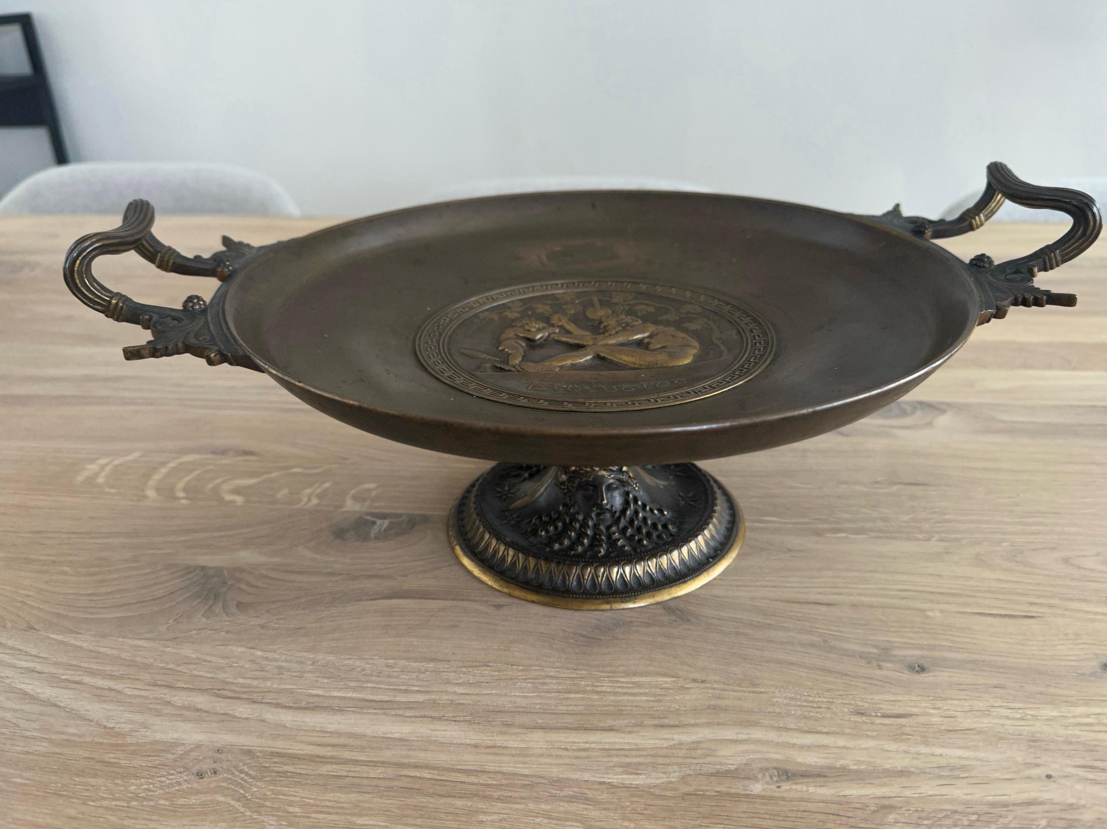 Antique Handcrafted Bronze Table Centerpiece Bowl by F. Levillain & Barbedienne For Sale 3