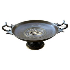 Bol de centre de table en bronze ancien fabriqué à la main par F. Levillain & Barbedienne