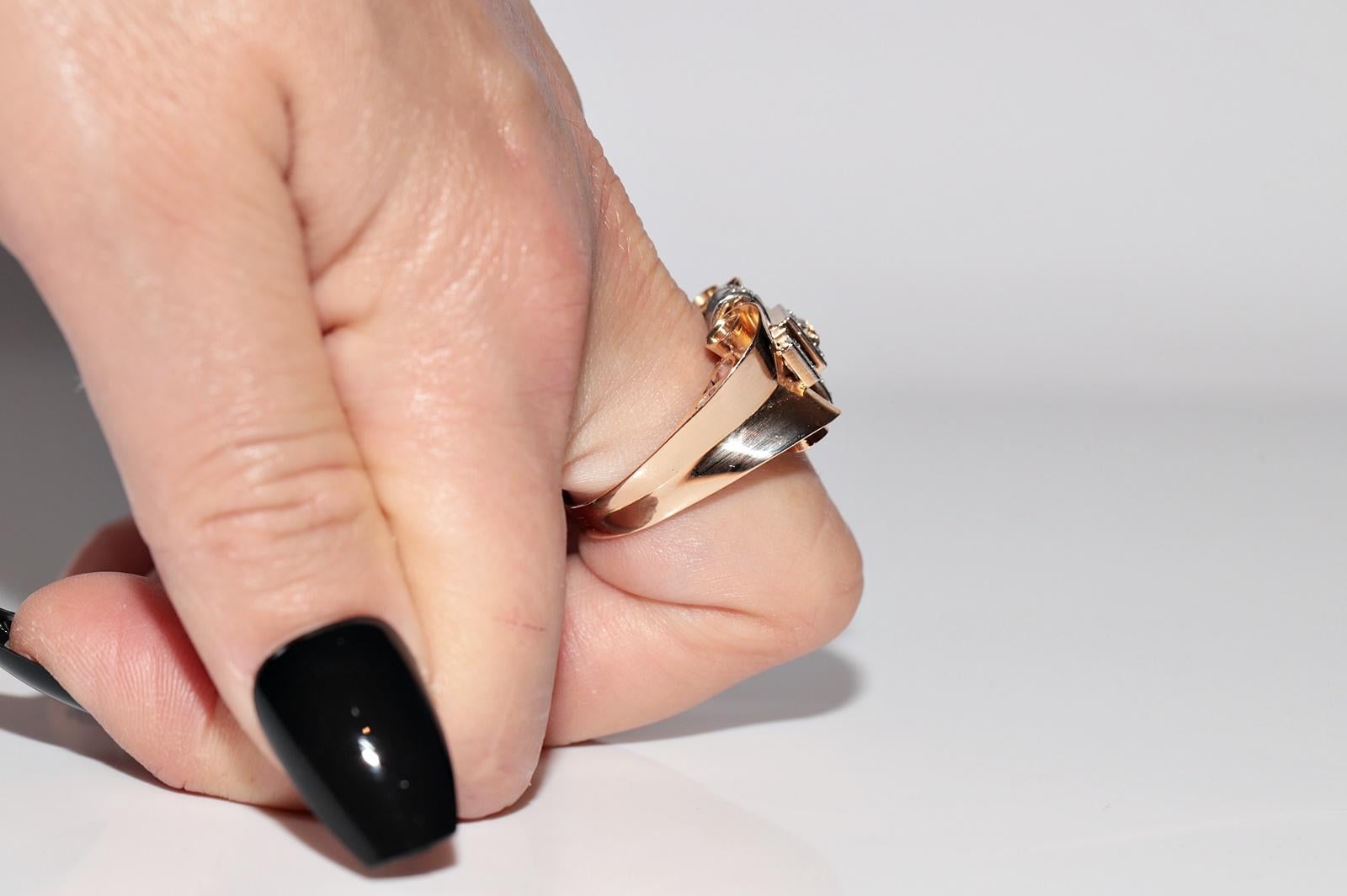 Antique Handcrafted  Circa 1900s 18k Gold Natural Old Cut Diamond Tank Ring In Good Condition For Sale In Fatih/İstanbul, 34