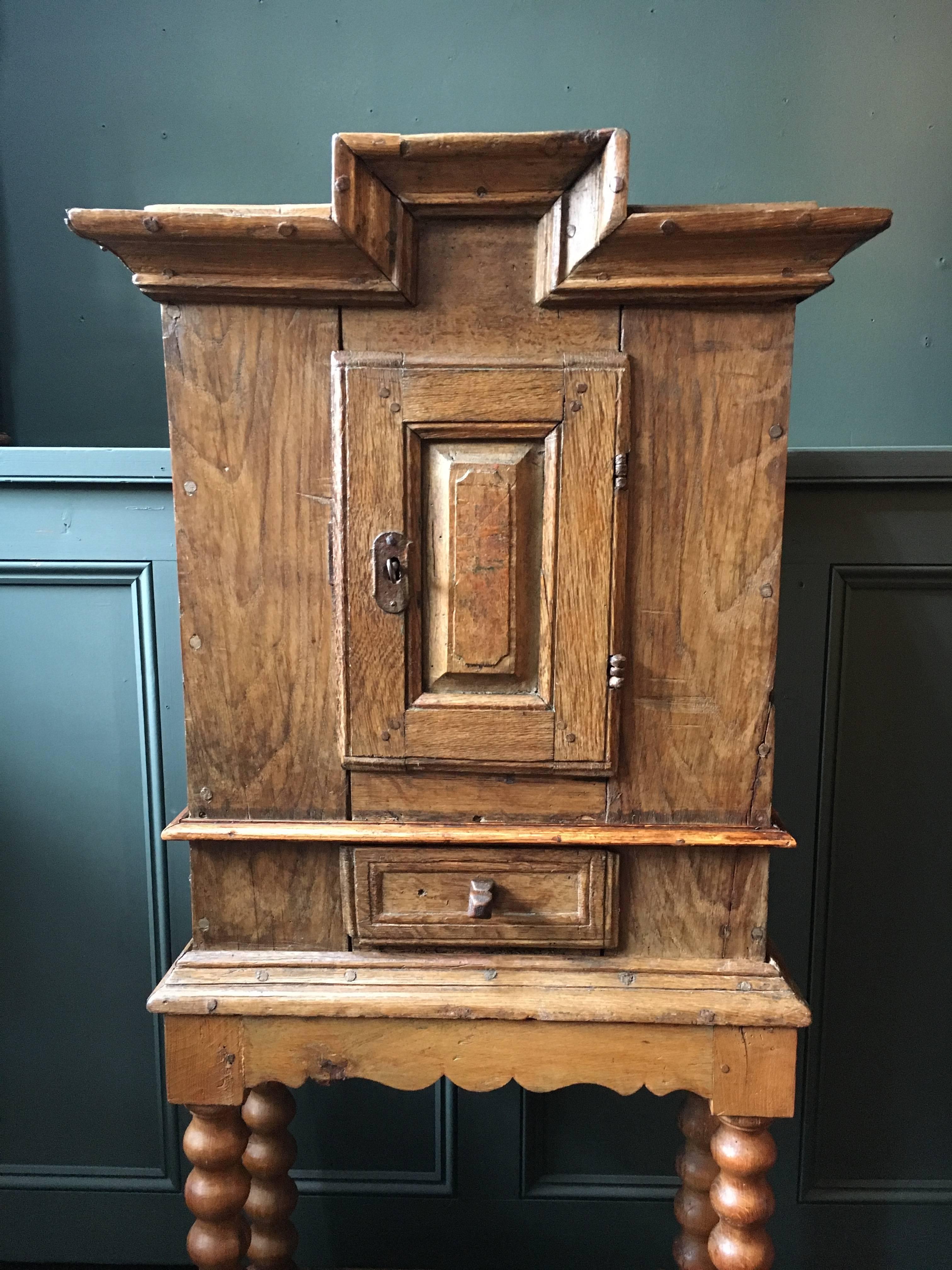 Antique Handcrafted Gustavian Cabinet, circa 1800 6
