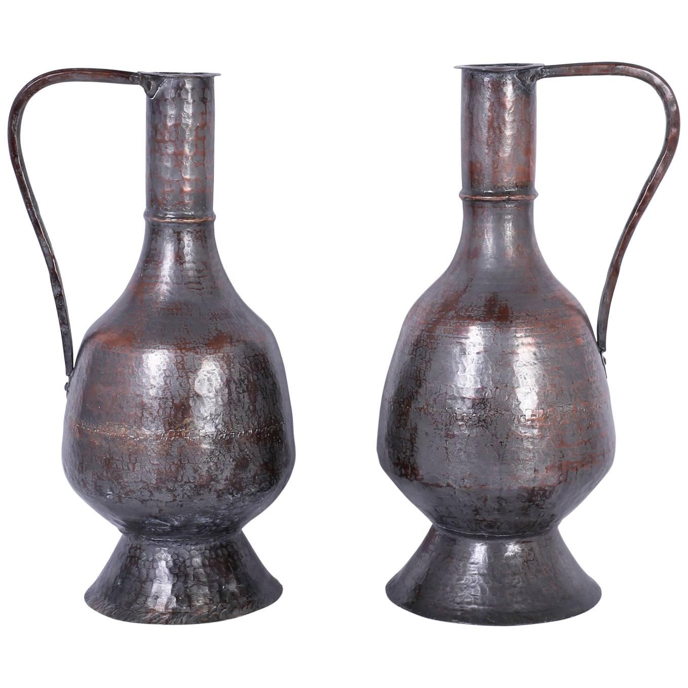 Brocche d'acqua antiche realizzate a mano