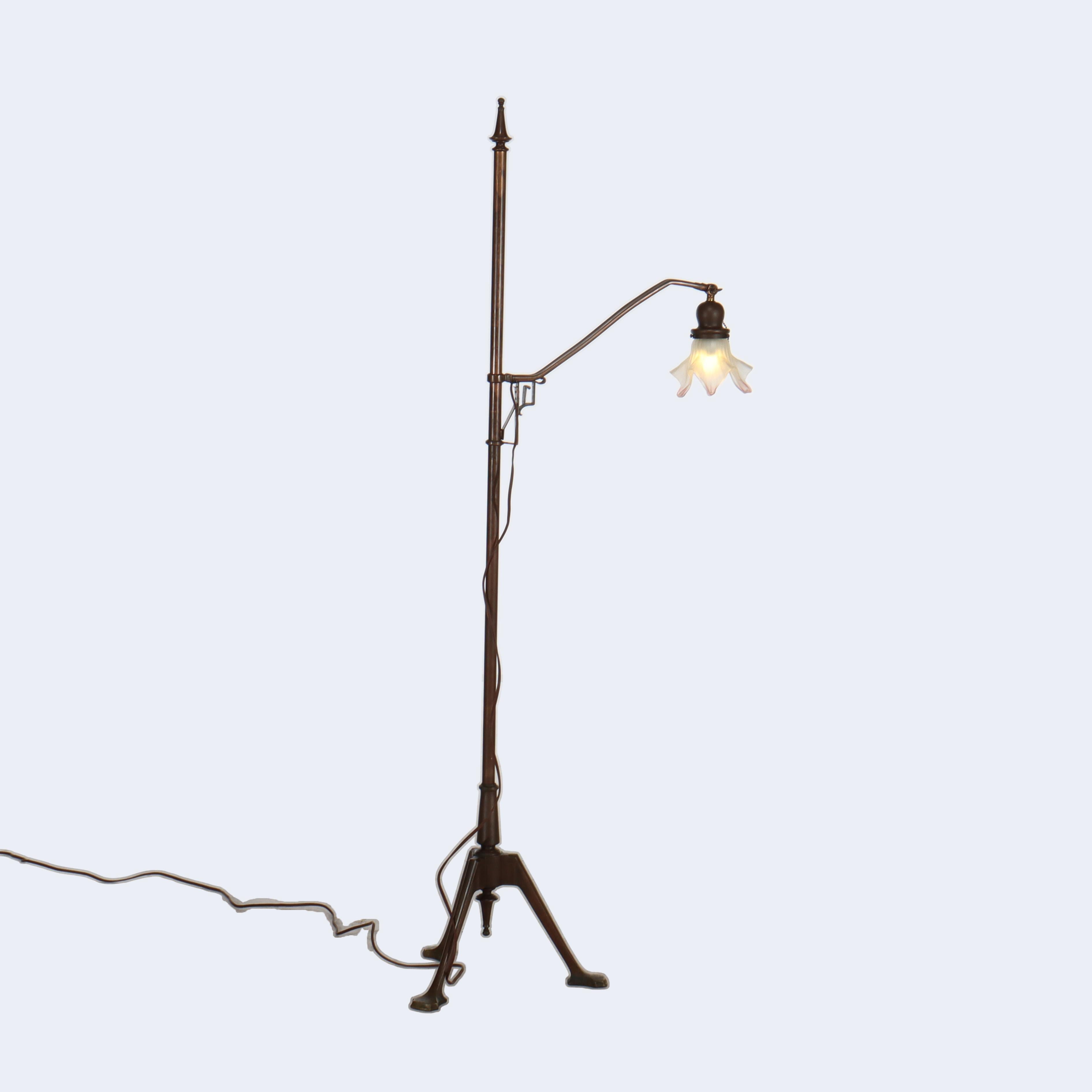Antique Handel School Arts & Crafts Bronze Gooseneck Floor Lamp & Steuben Shade in vendita 1