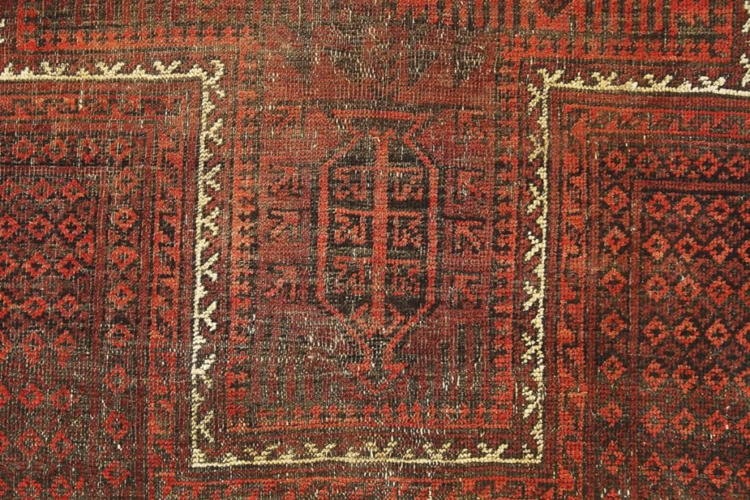 Perse Tapis ancien Baluch fait à la main, années 1920 en vente