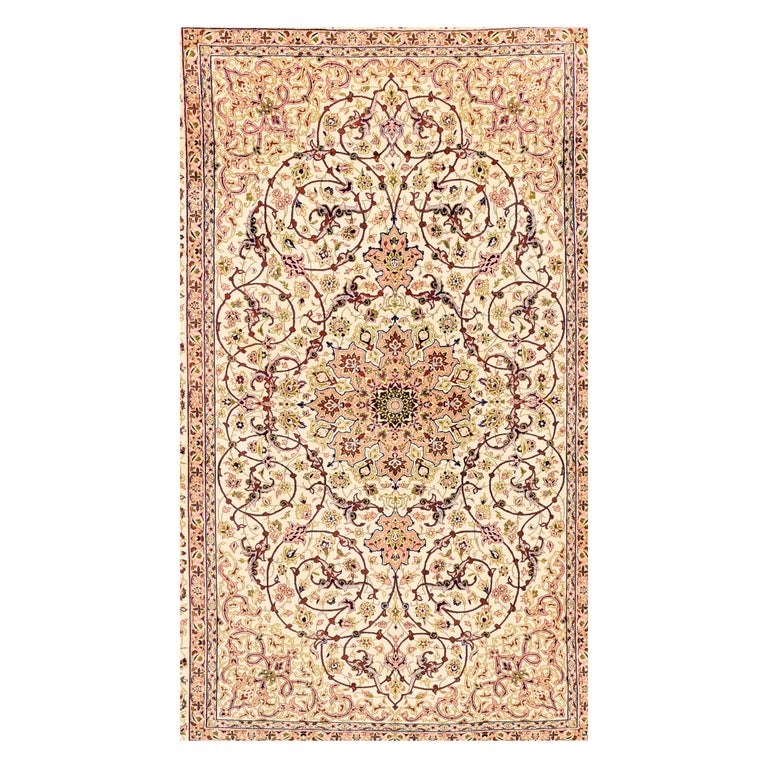 Extremely Fine Vintage Persian Isfahan (Signed) For Sale at 1stDibs