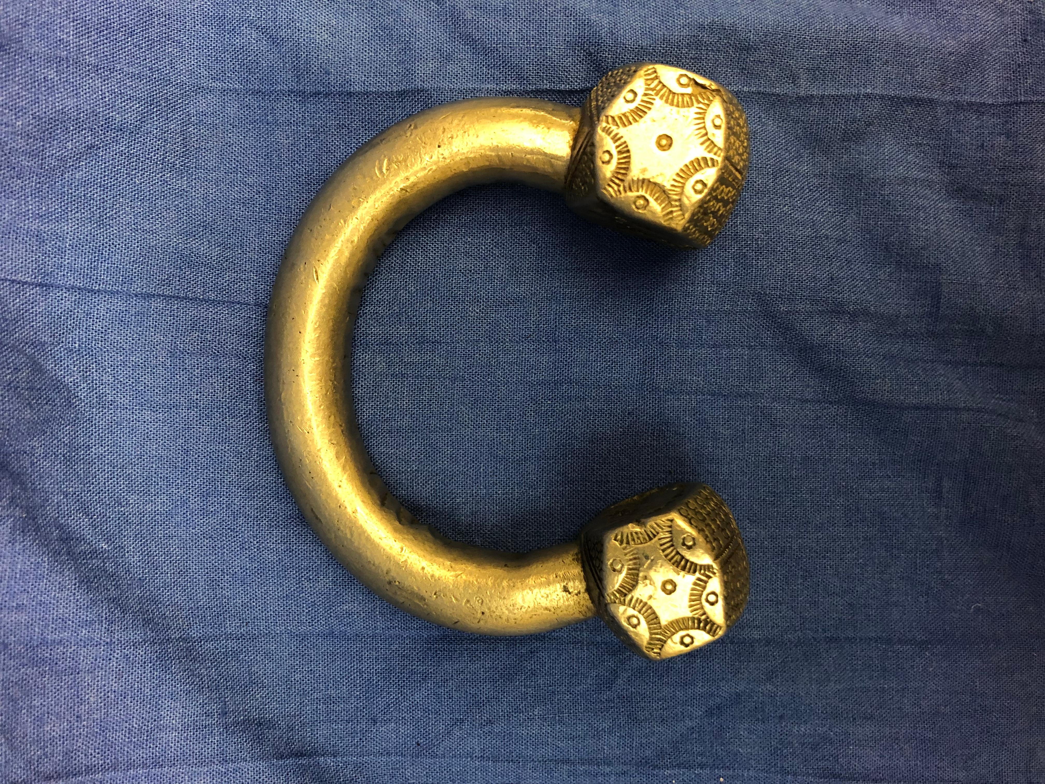 Bracelet ancien esclave marocaine fait à la main, mélange d'argent gravé épais 1