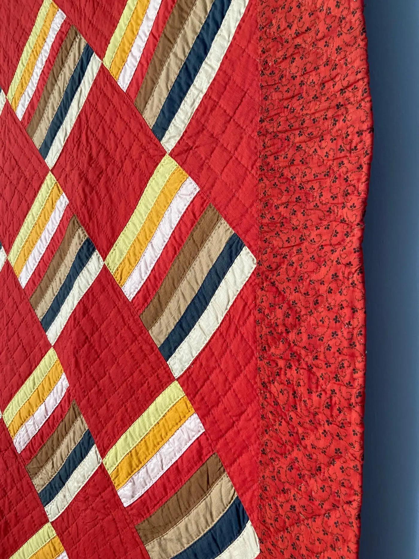 Antique Handmade Patchwork “Joseph’s Coat Variation” Quilt in Red, USA, 1880s In Good Condition For Sale In Copenhagen K, DK