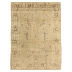 Antiker handgefertigter persischer Teppich im Täbris-Design 