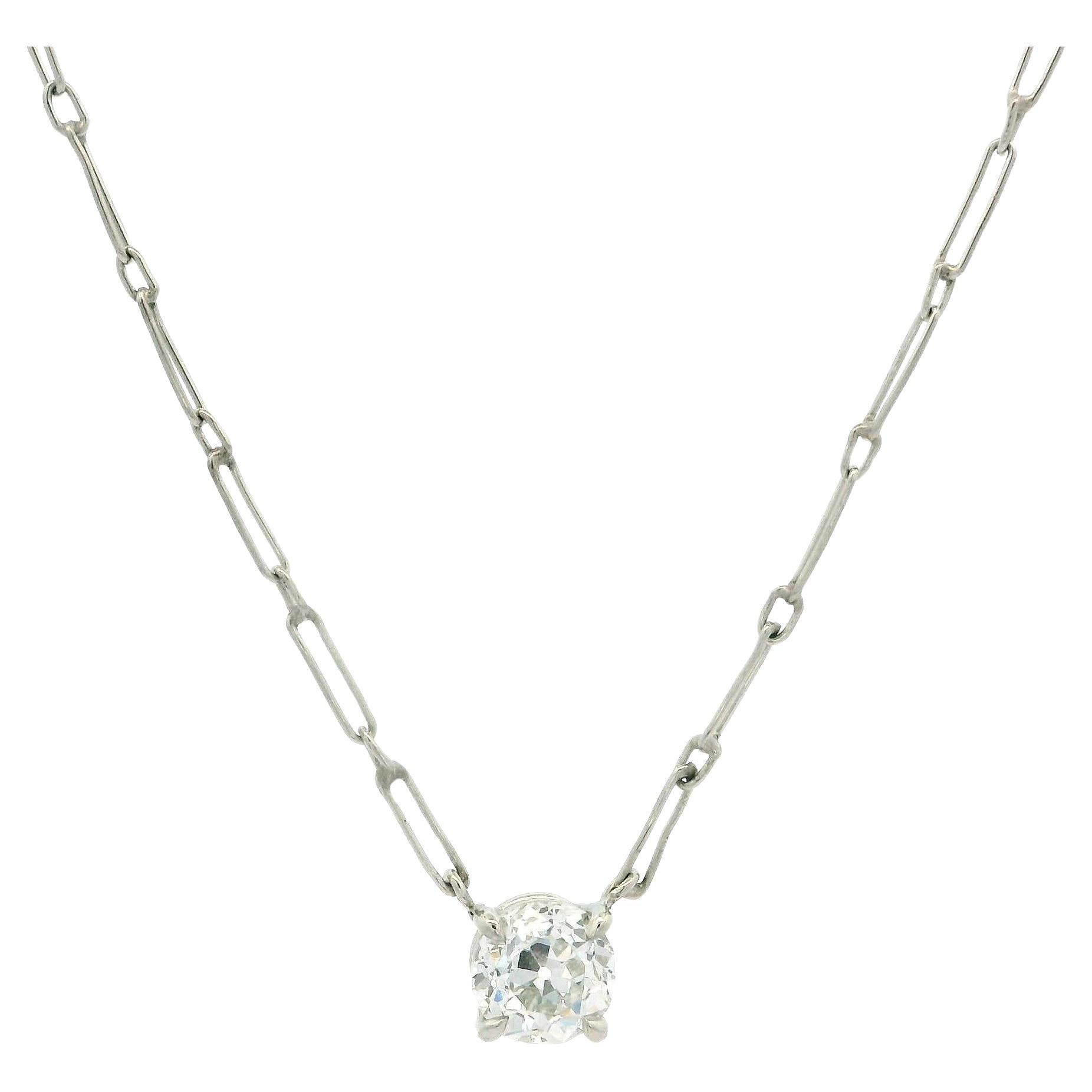 Collar Colgante Solitario Antiguo de Platino Hecho a Mano GIA 0.51ct Diamante Antiguo en venta