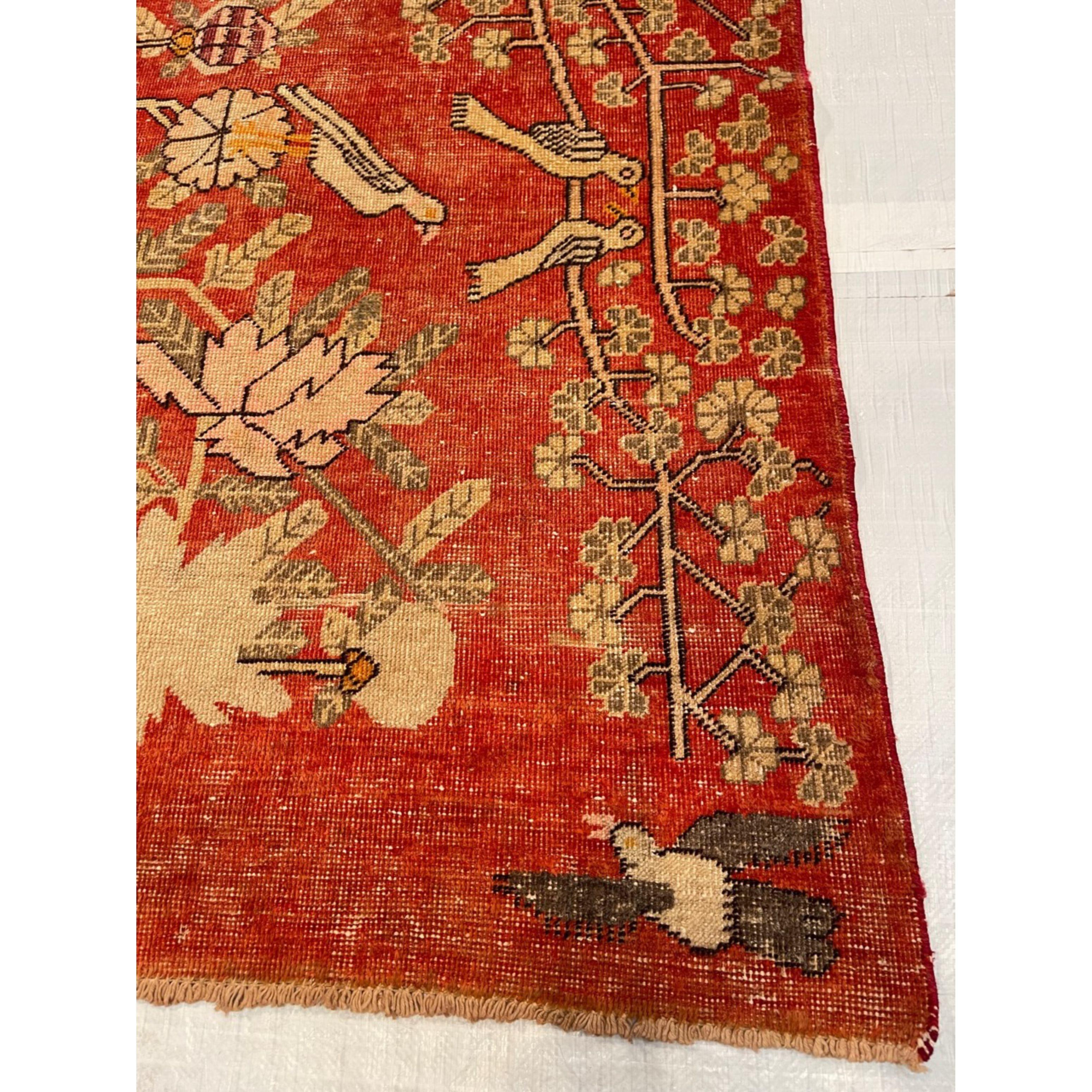 Antiker handgefertigter Samarkand-Teppich ca. 1900 - 8'7'' X 5'4'' (Stammeskunst) im Angebot