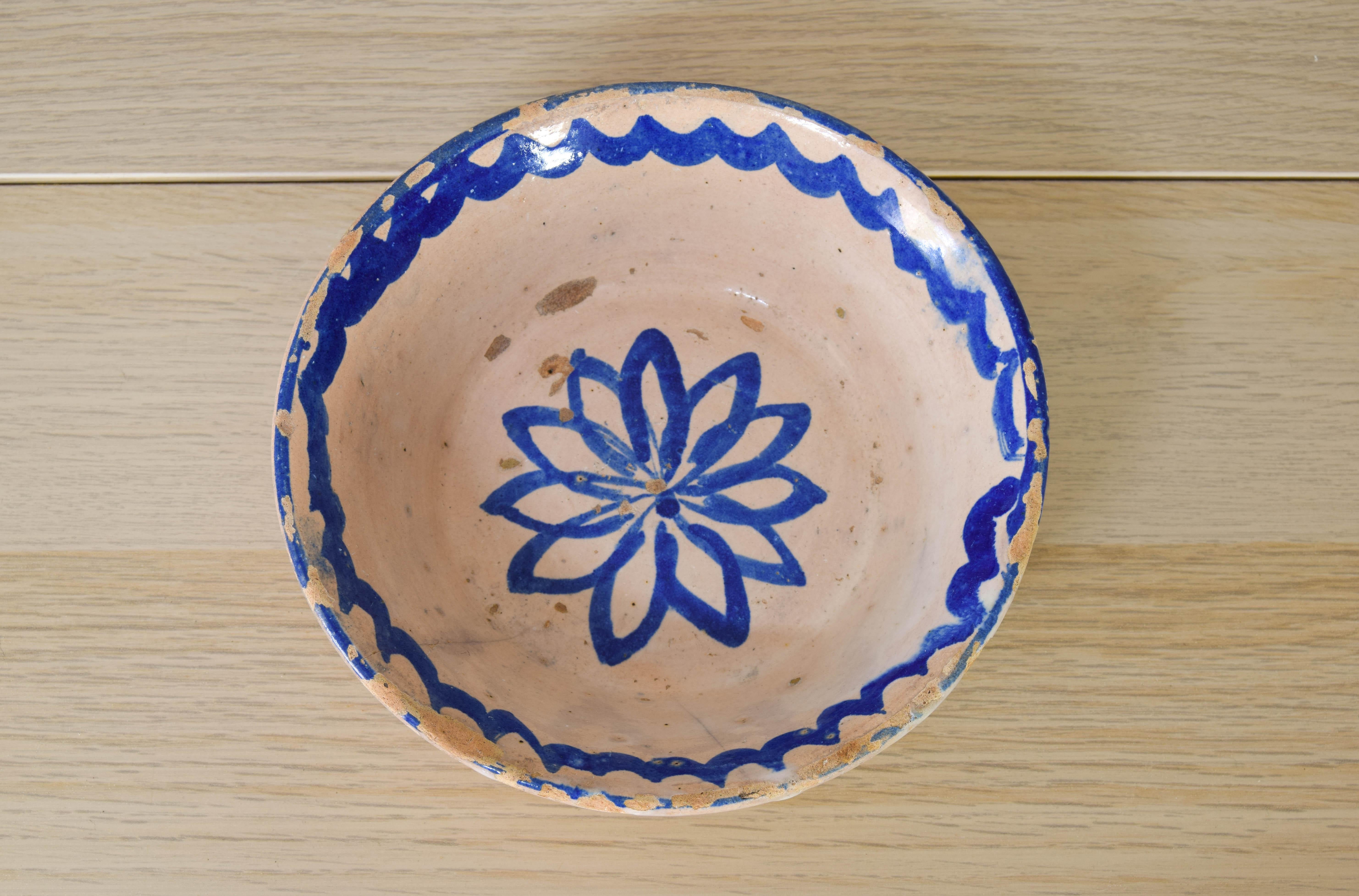 Antique Handmade Terracotta Ceramic Lebrillos Bowls Fajalauza, Granada Spain XIX For Sale 4