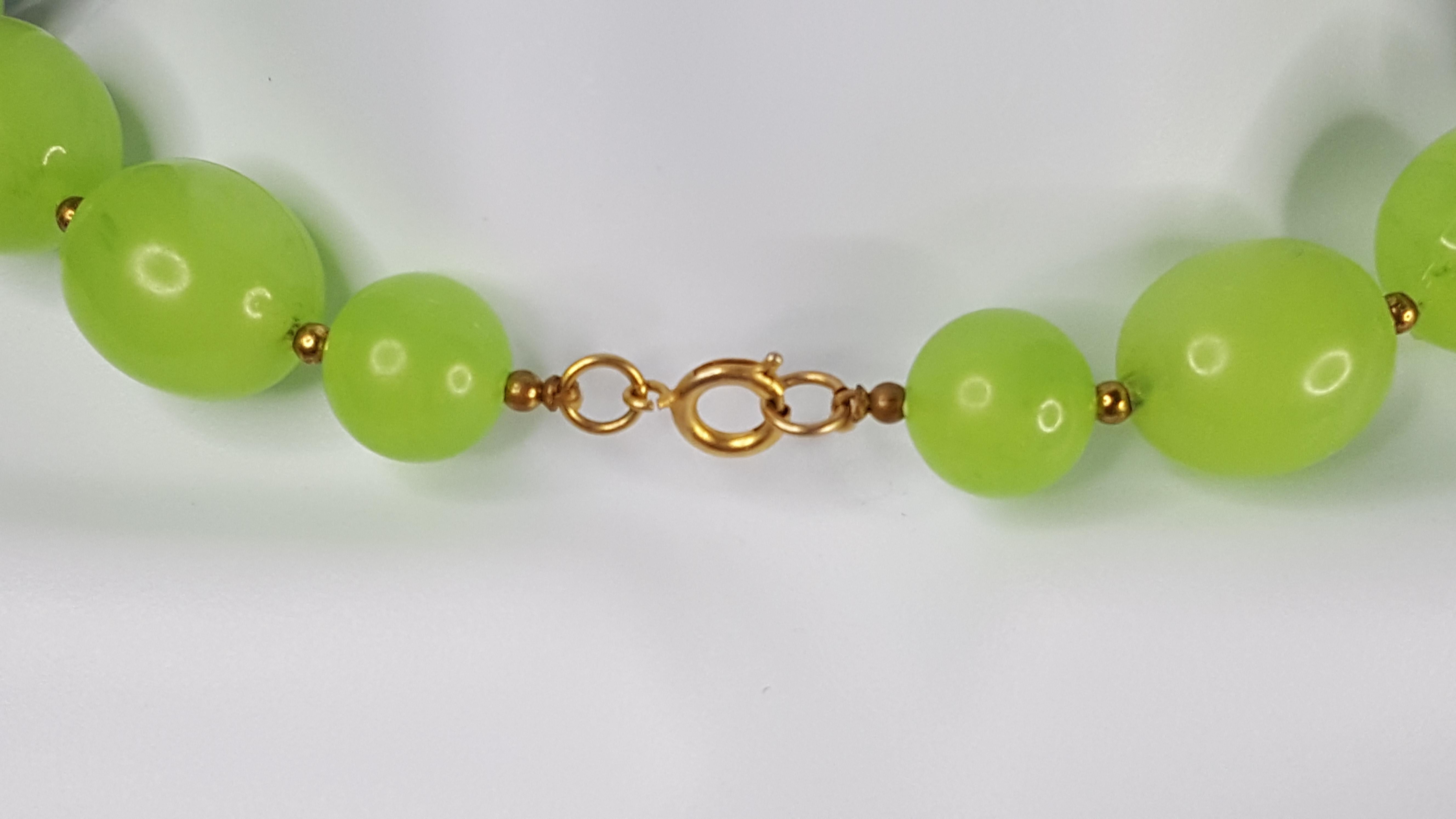 Antike handgepresste schwere Halskette aus Glas, europäisches Gold, GoldFiligreeCapped Perlen im Zustand „Gut“ im Angebot in Chicago, IL