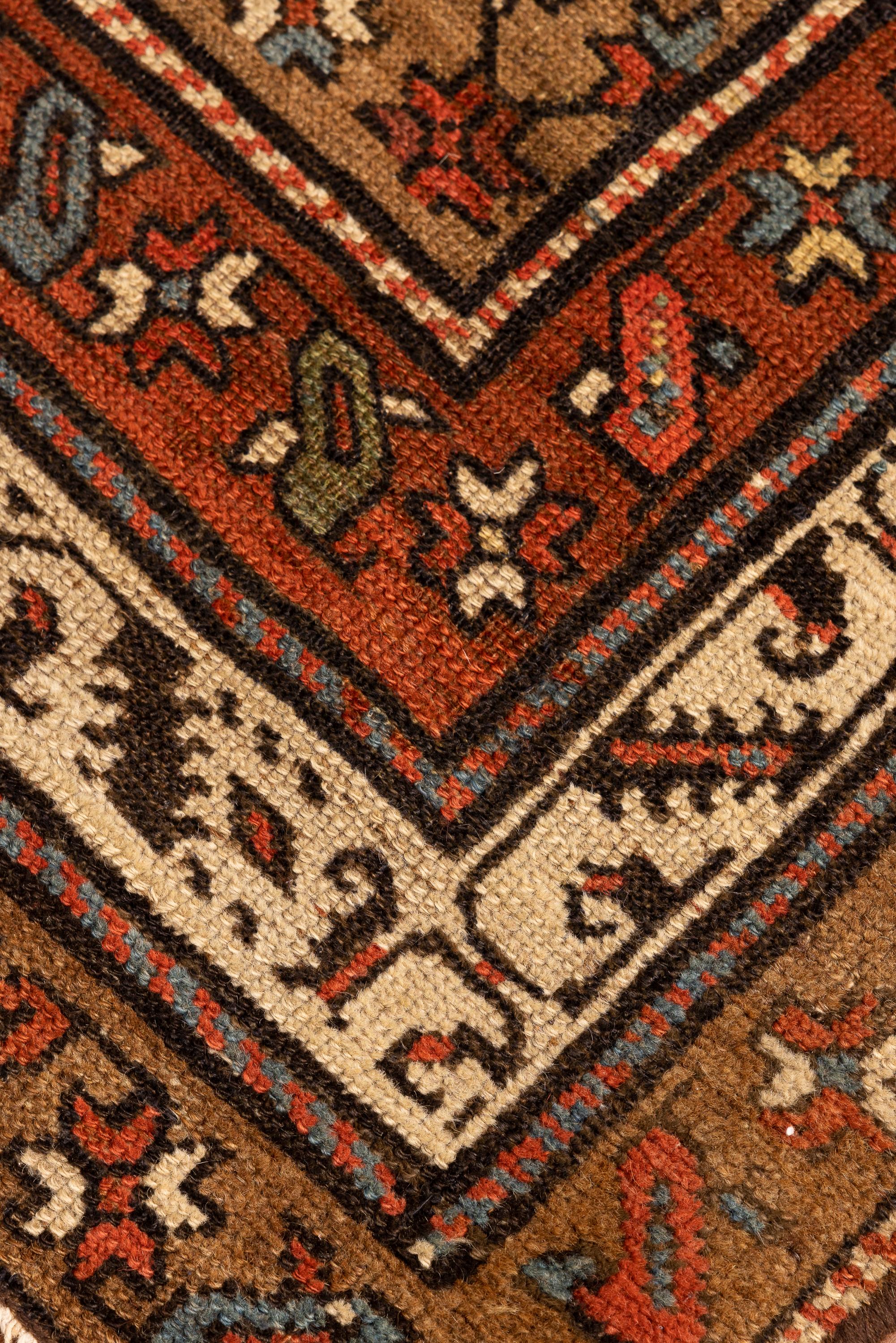 Antiker handgewebter Läufer aus Lori-Wolle mit geometrischem Tribal-Design (Handgewebt) im Angebot