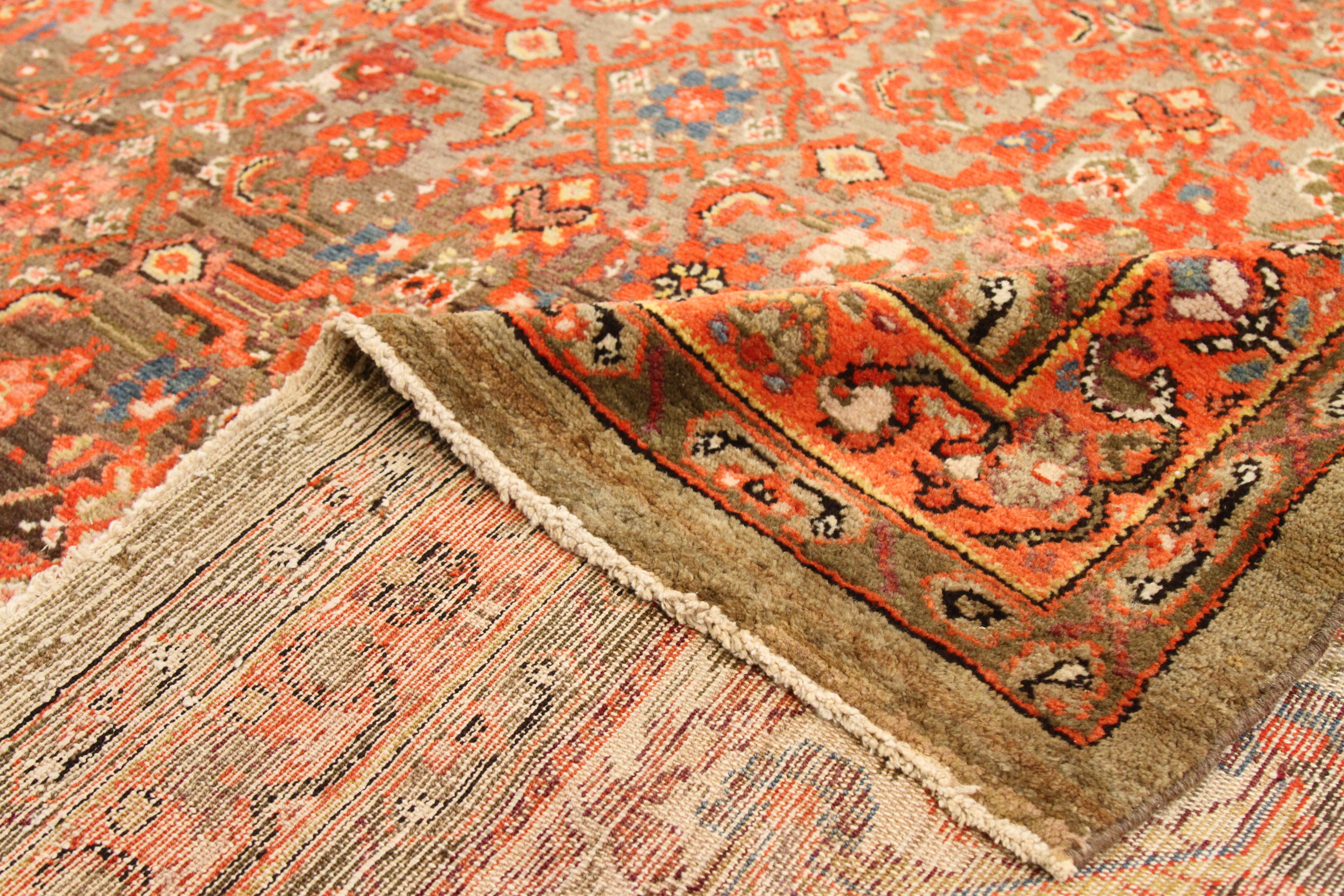 Antique Handwoven Persian Area Rug Malayer Design In Excellent Condition For Sale In Dallas, TX
