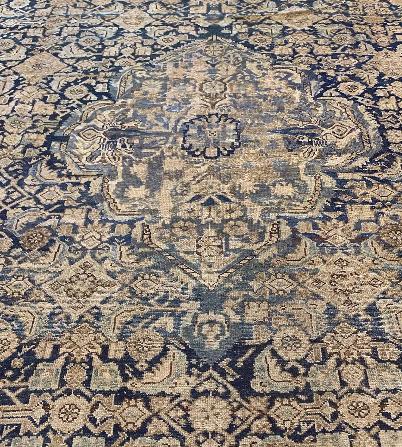 Antique Handwoven Persian Malayer Wool Rug In Good Condition For Sale In West Hollywood, CA