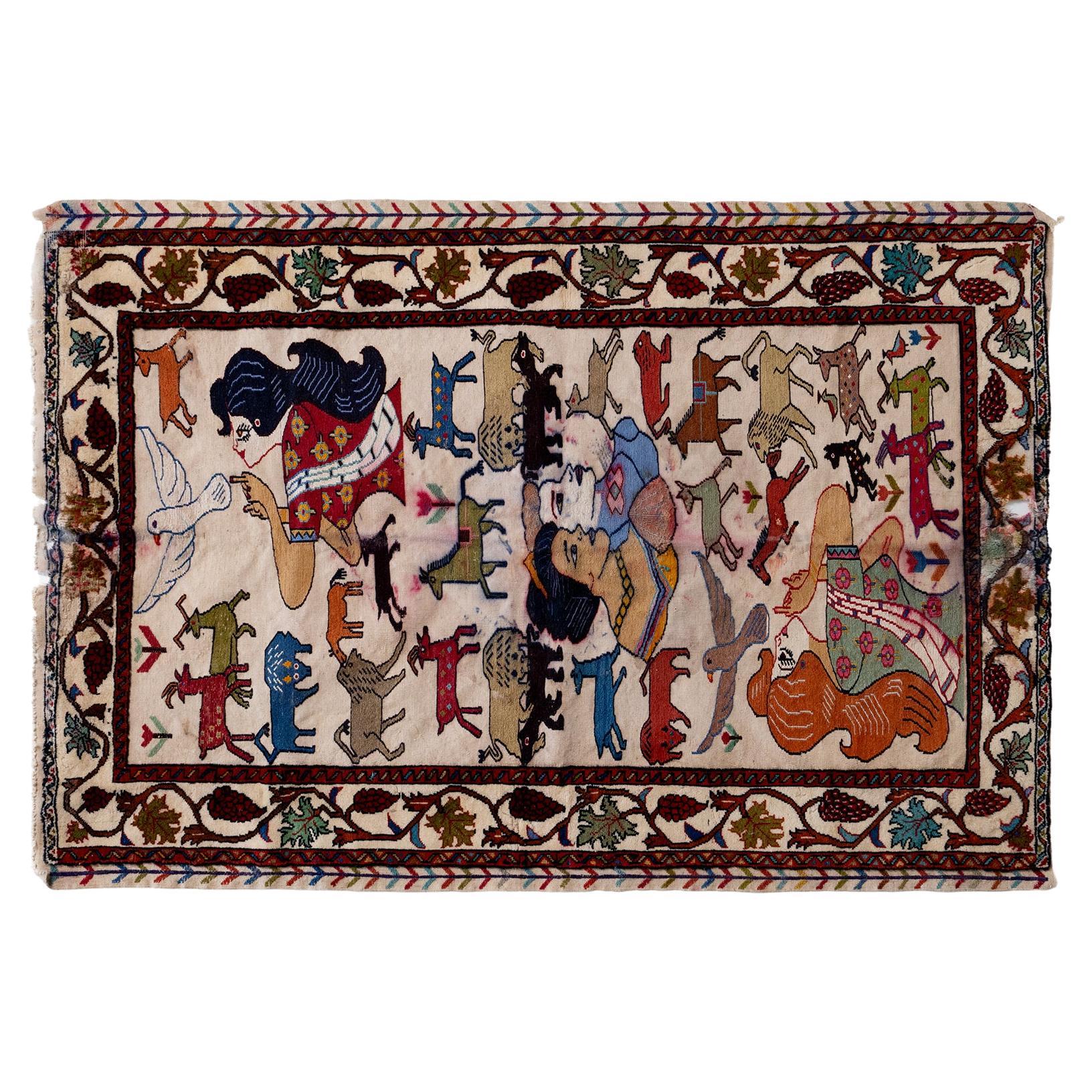 Antiker handgewebter persischer Teppich mit weiblicher Figur (135 cm x 200 cm) im Angebot