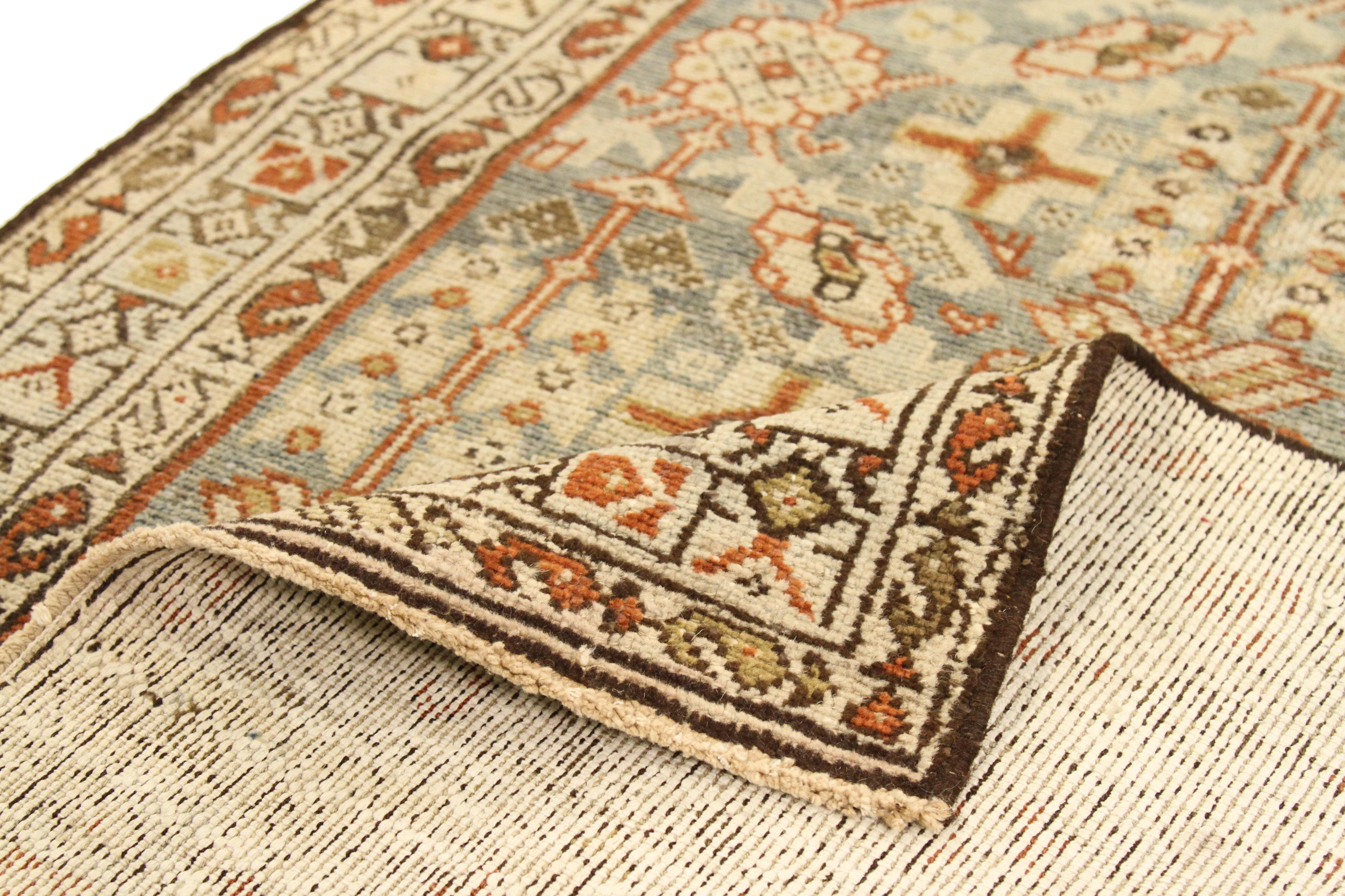 Antique Handwoven Persian Runner Rug Malayer Design In Excellent Condition For Sale In Dallas, TX