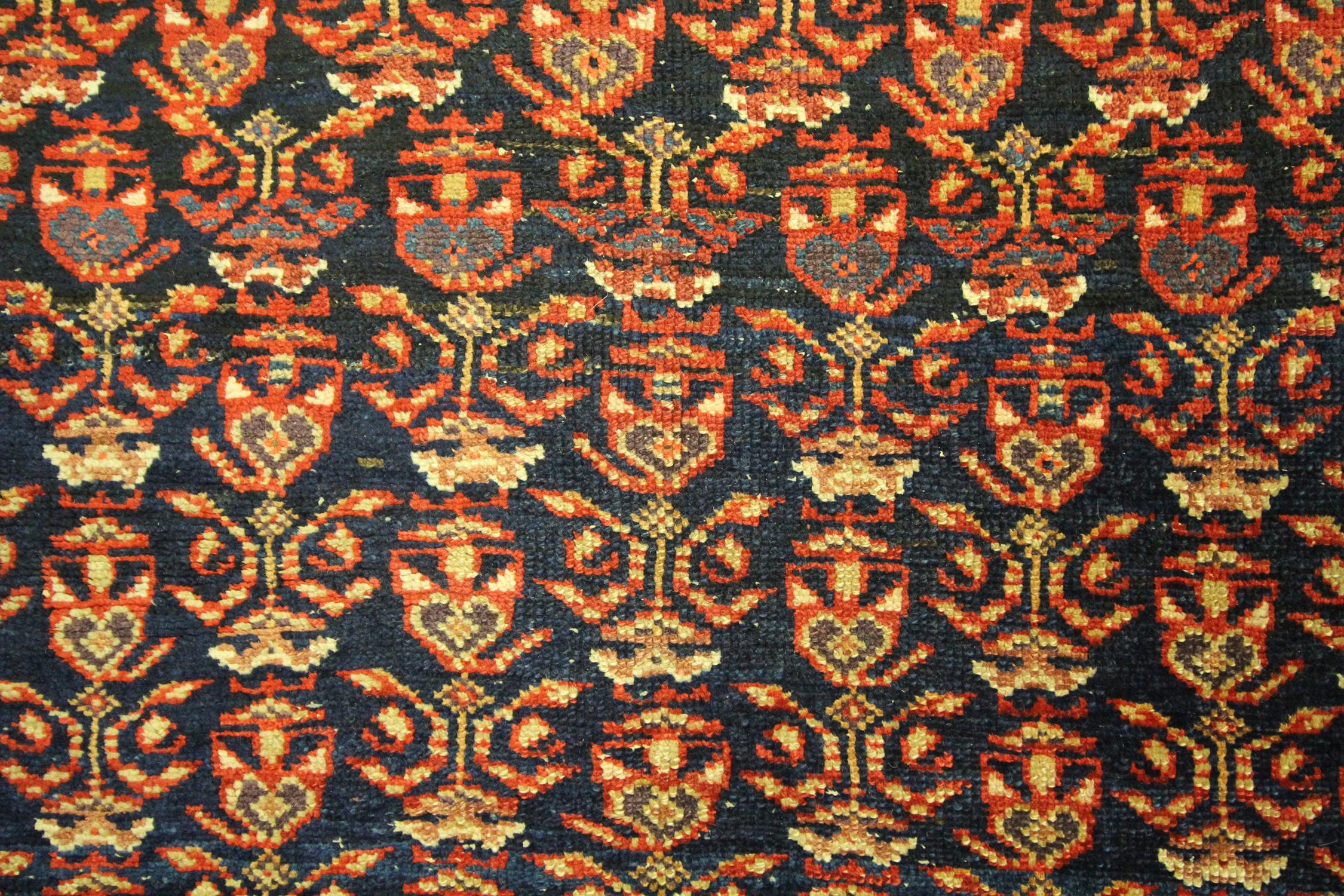 Antique Handwoven Traditional Wool Rug Rust Red Oriental Carpet In Excellent Condition For Sale In Hampshire, GB