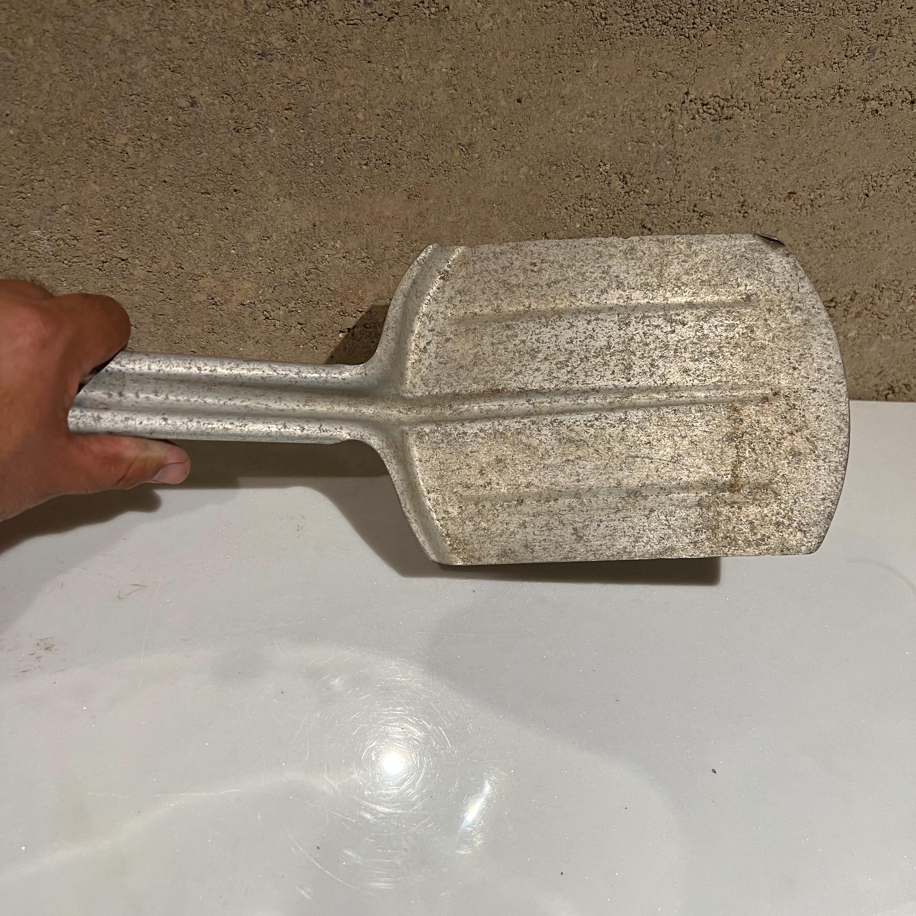 Antique Handy Shovel Ash Coal Fireplace Scoop Vintage Tool in Aluminum In Fair Condition For Sale In Chula Vista, CA