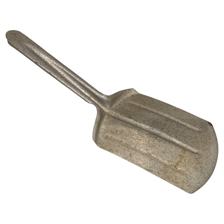 Antique Handy Shovel Ash Coal Fireplace Scoop Vintage Tool in Aluminum