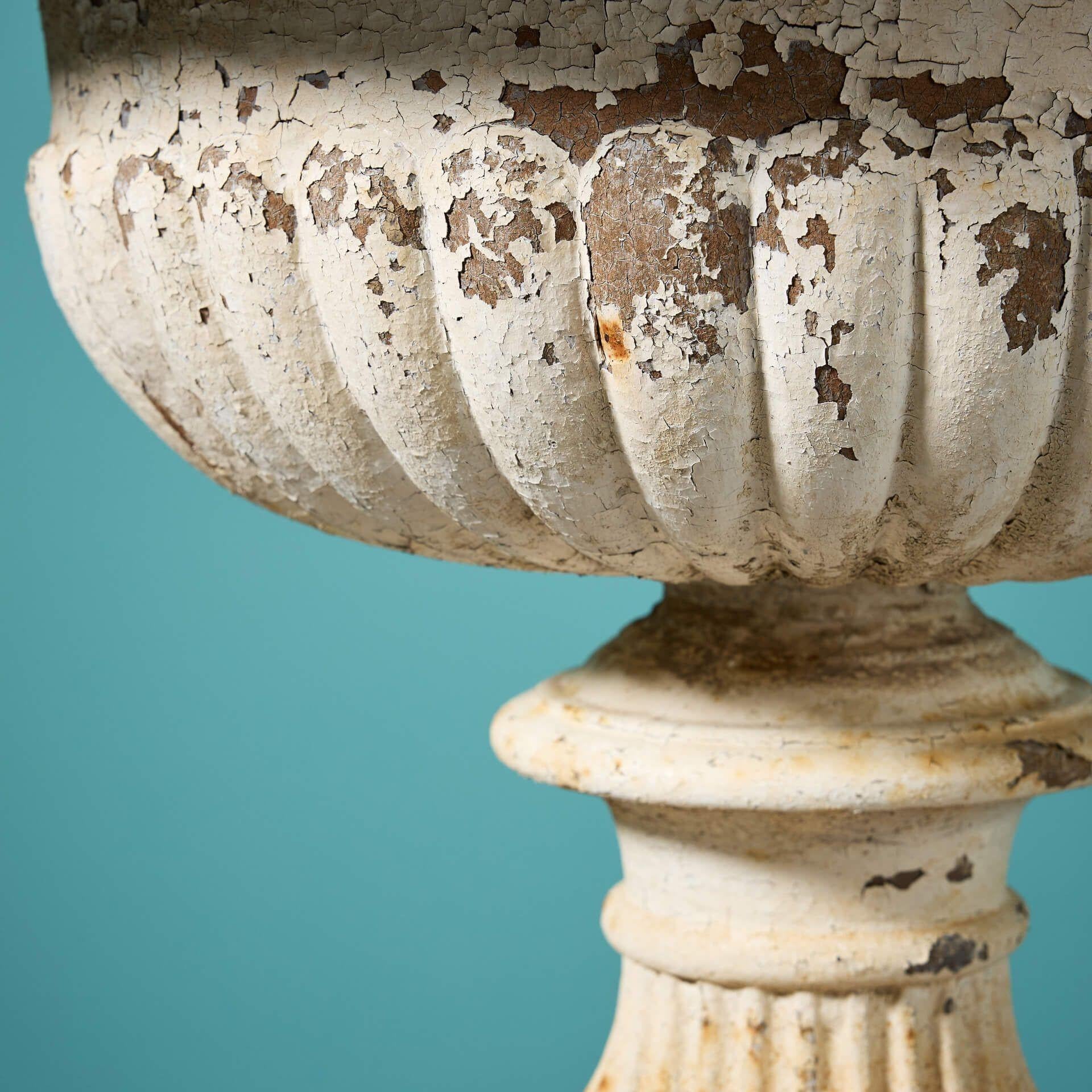 Urna antigua Handyside de hierro fundido Tazza Hierro en venta