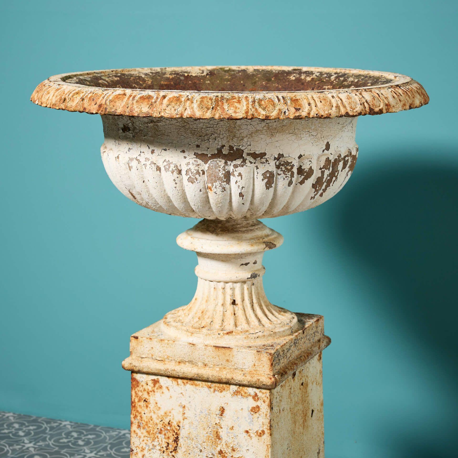 Urna antigua Handyside de hierro fundido Tazza en venta 1