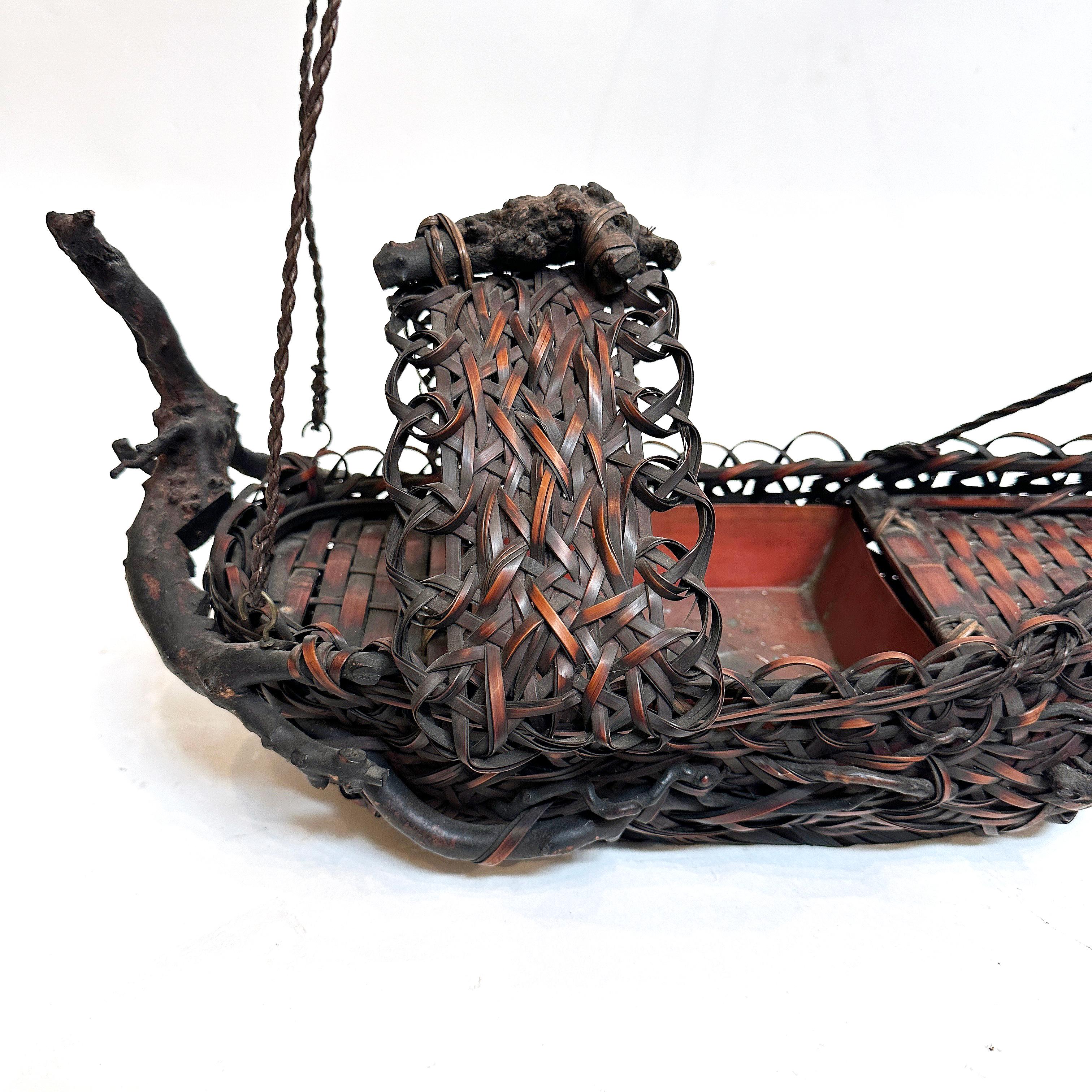 Meiji Antico cesto Ikebana da barca appeso, bambù, giapponese in vendita