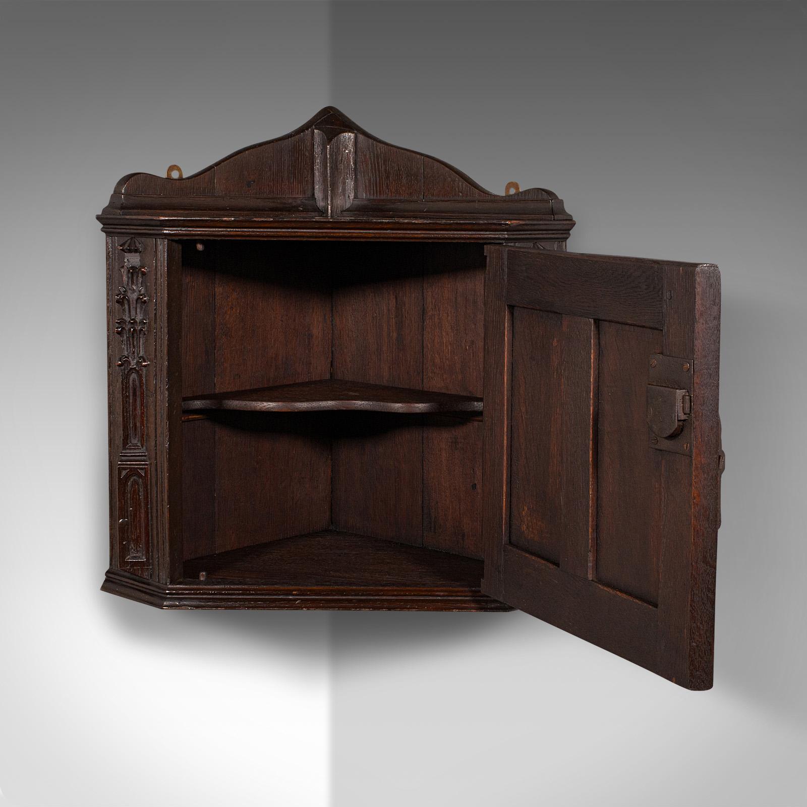 Armario esquinero colgante antiguo, armario expositor de roble inglés, cocina, victoriano Victoriano tardío en venta