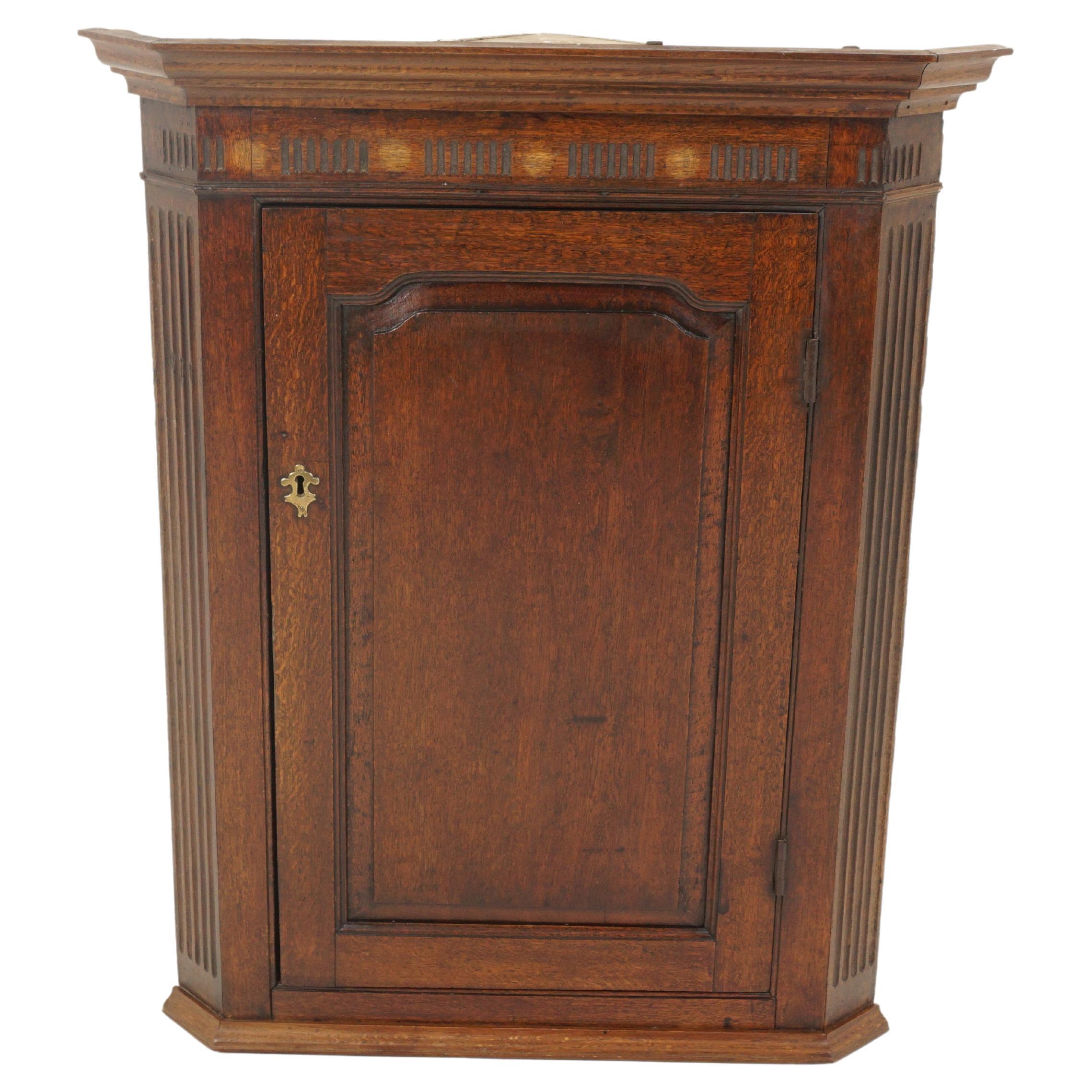 Antique armoire d'angle suspendue, géorgienne, incrustée, chêne, Écosse 1830, H263 en vente