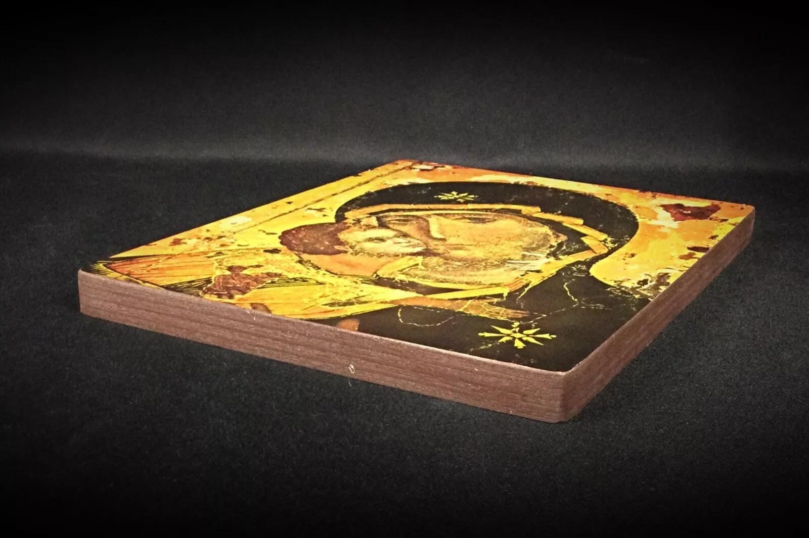 Antikes hängendes Bild der Jungfrau Wladimir - Religiöses Kunstwerk - 2Y274 (20. Jahrhundert) im Angebot