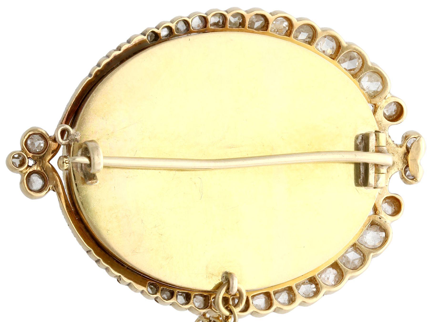 Antiguo Broche Camafeo de Oro Amarillo con Piedra Dura y Diamantes en Excelente estado para la venta en Jesmond, Newcastle Upon Tyne