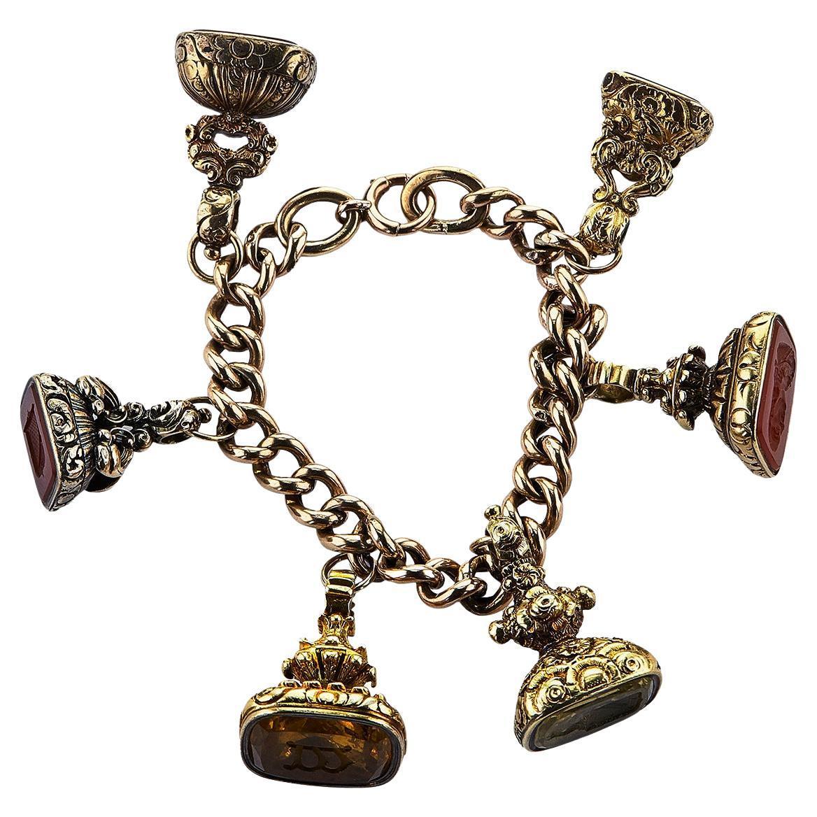 Antique Hardstone Intaglio Charm Bracelet In Good Condition In New York, NY