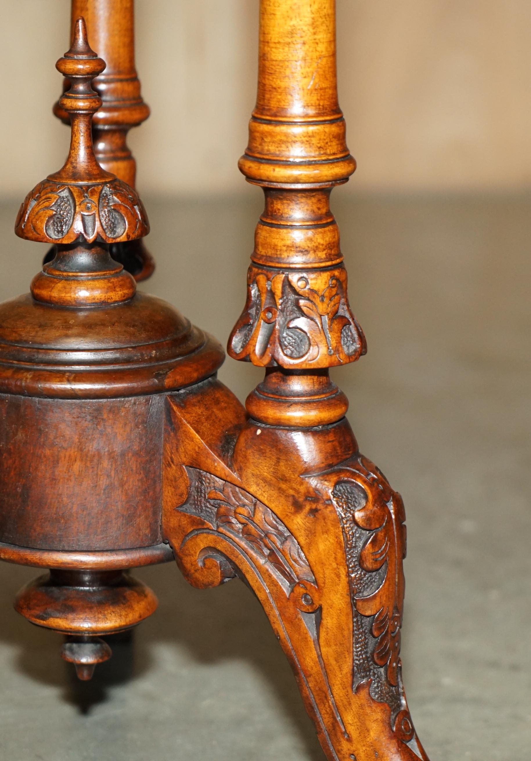 ANTIQUE HARDWOOD SATiNWOOD & WALNUT CHESS GAMES TABLE WITH LOVELY TURNED BASE im Angebot 6